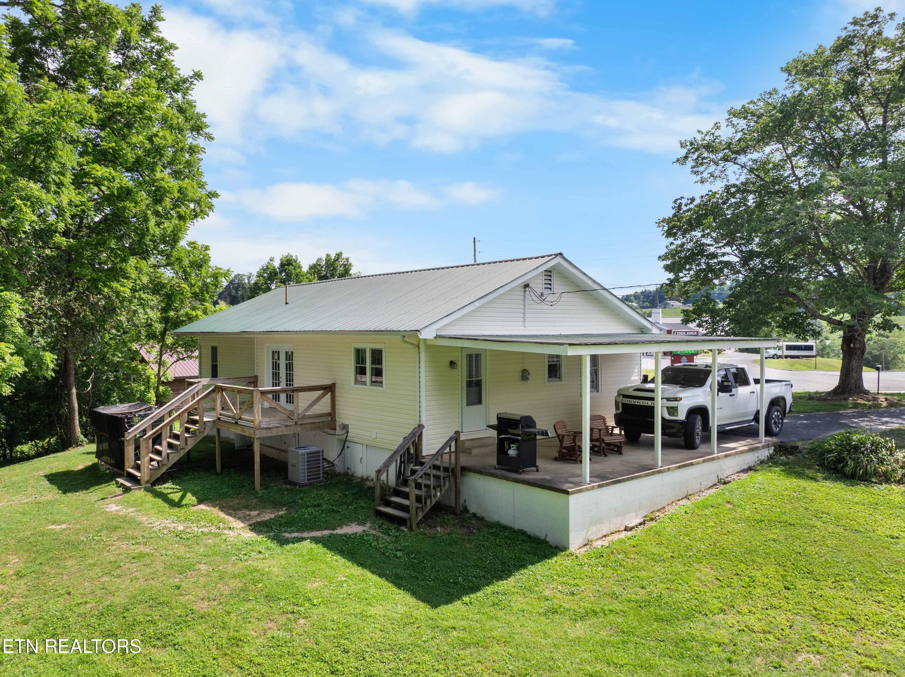 2473 Long Hollow Road Lafollette TN 37766