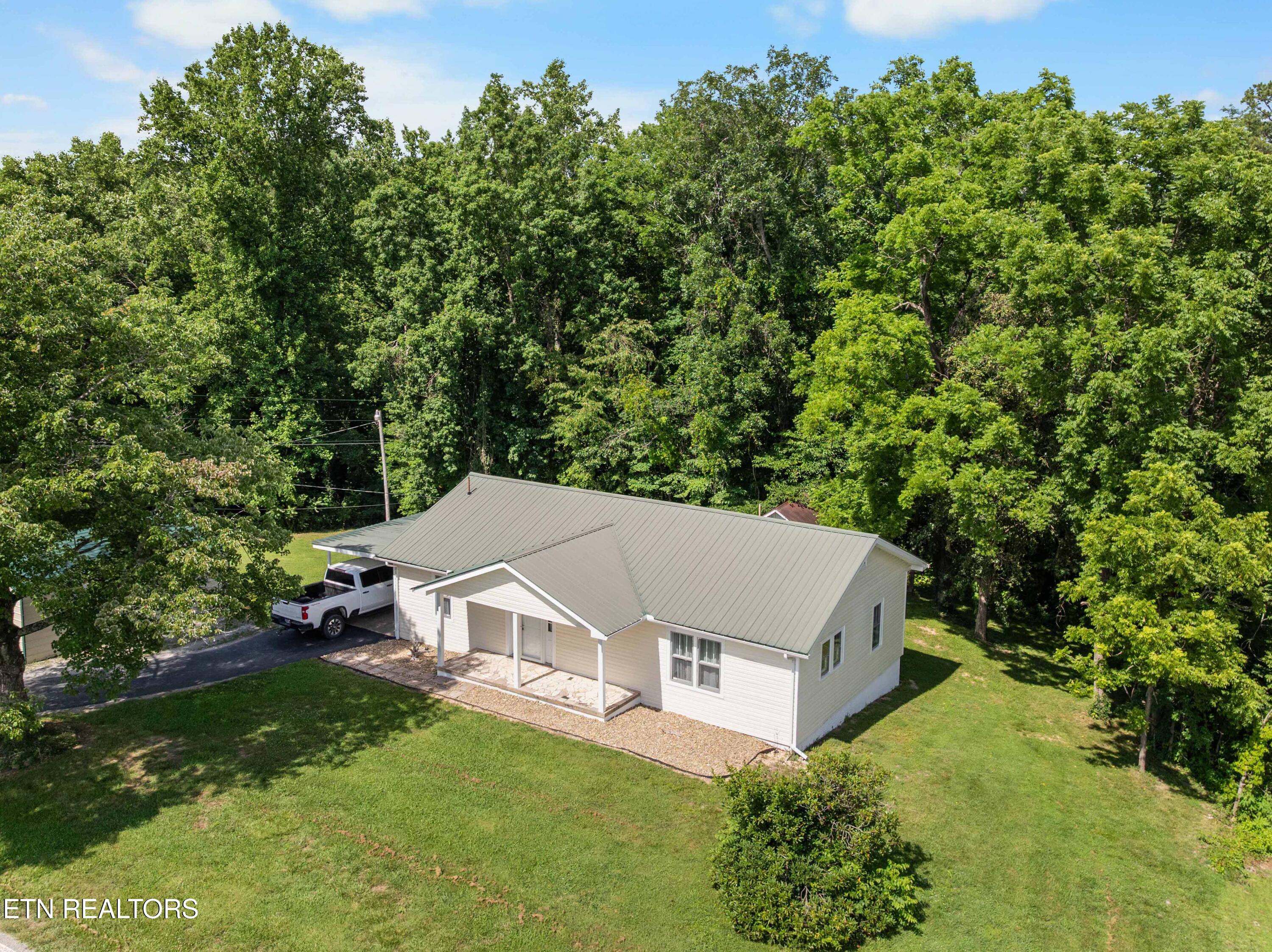 2473 Long Hollow Road Lafollette TN 37766