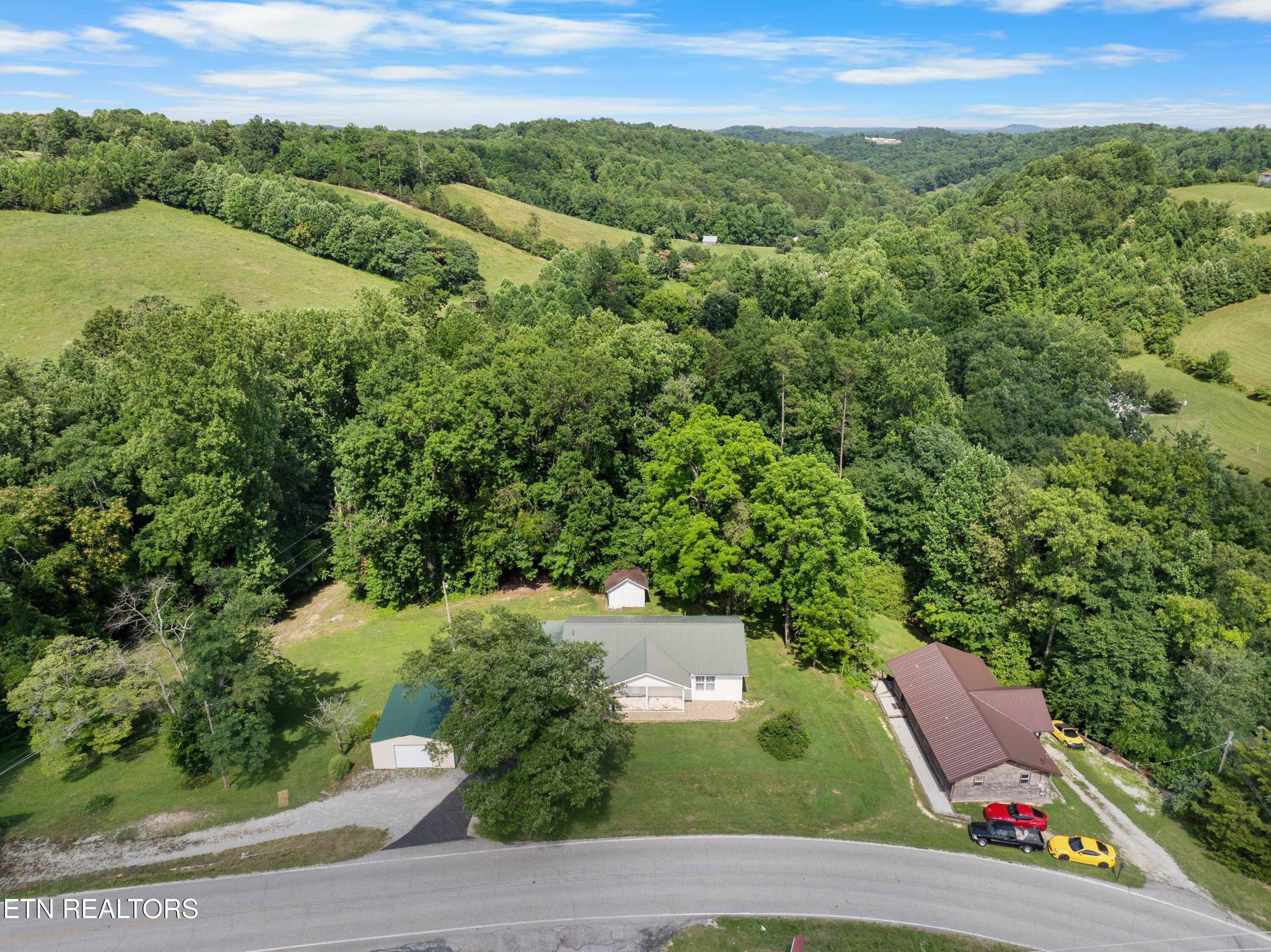 2473 Long Hollow Road Lafollette TN 37766