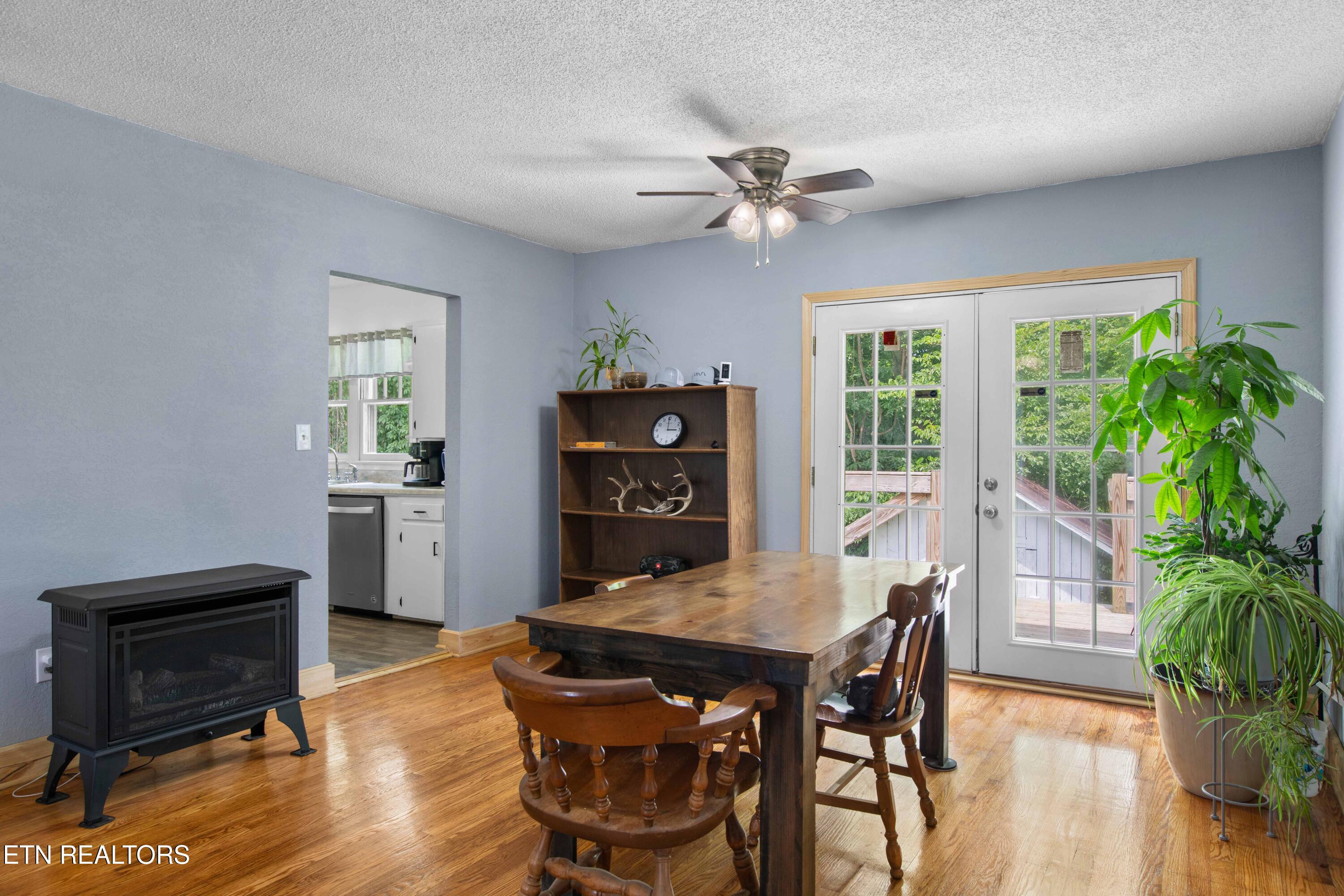 2473 Long Hollow Road Lafollette TN 37766