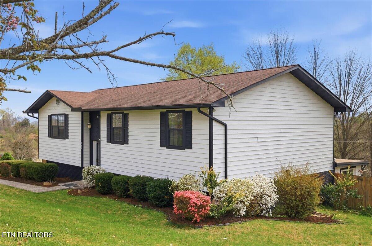 239 Bello Road Tazewell TN 37879