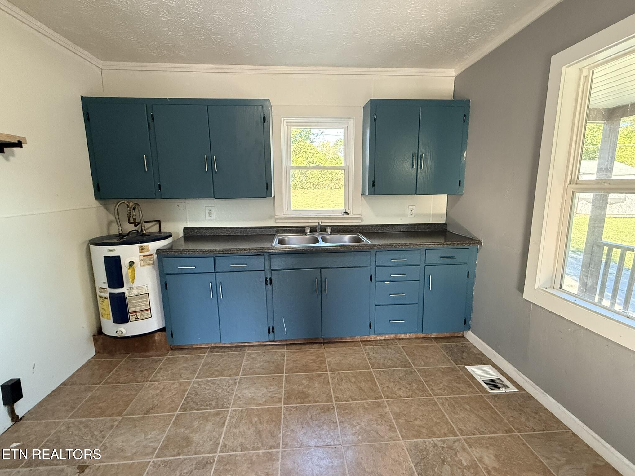 507 S Indiana Avenue Lafollette TN 37766