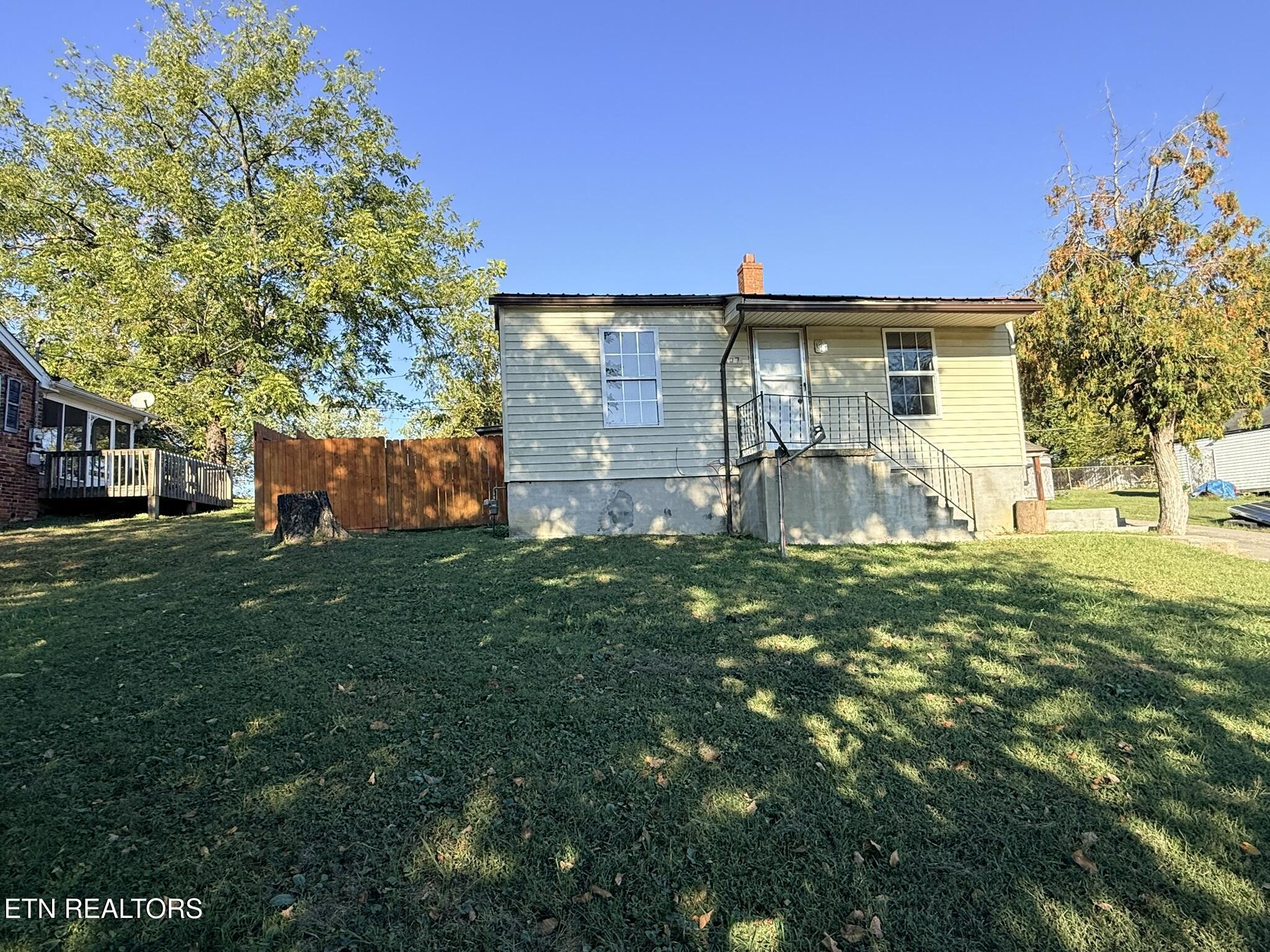 507 S Indiana Avenue Lafollette TN 37766