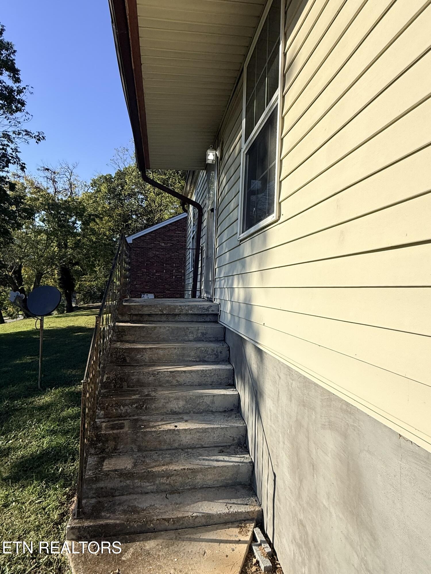 507 S Indiana Avenue Lafollette TN 37766