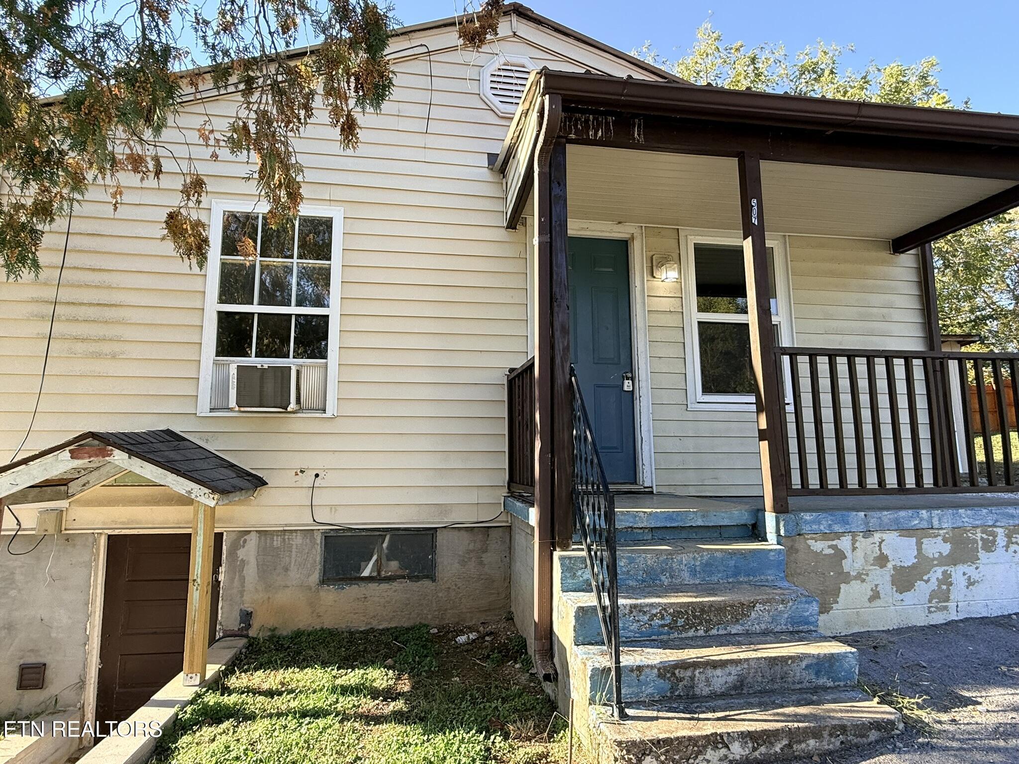 507 S Indiana Avenue Lafollette TN 37766