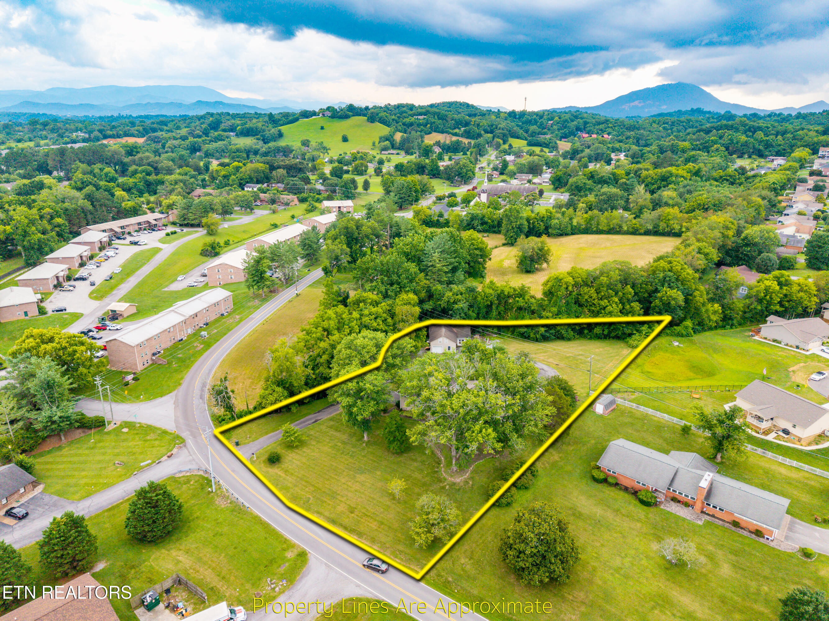217 Hardin Lane Sevierville TN 37862