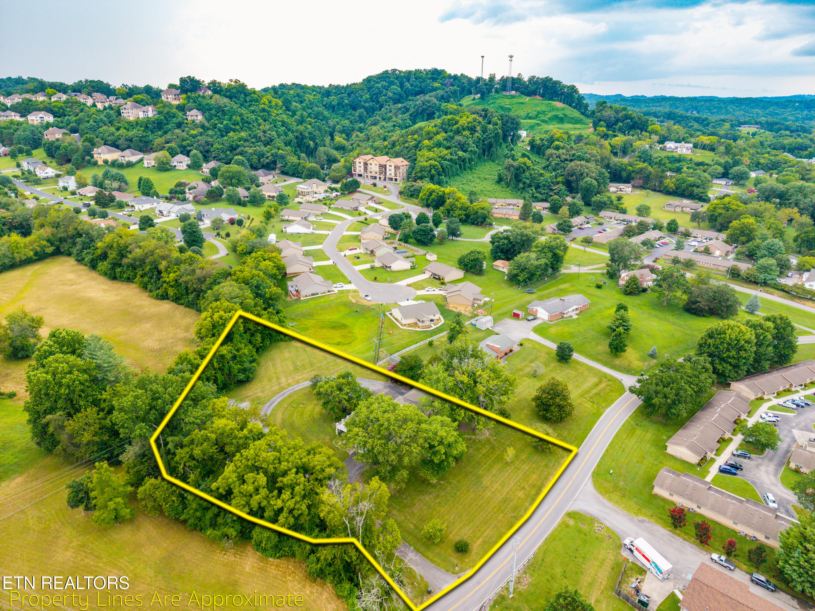 217 Hardin Lane Sevierville TN 37862