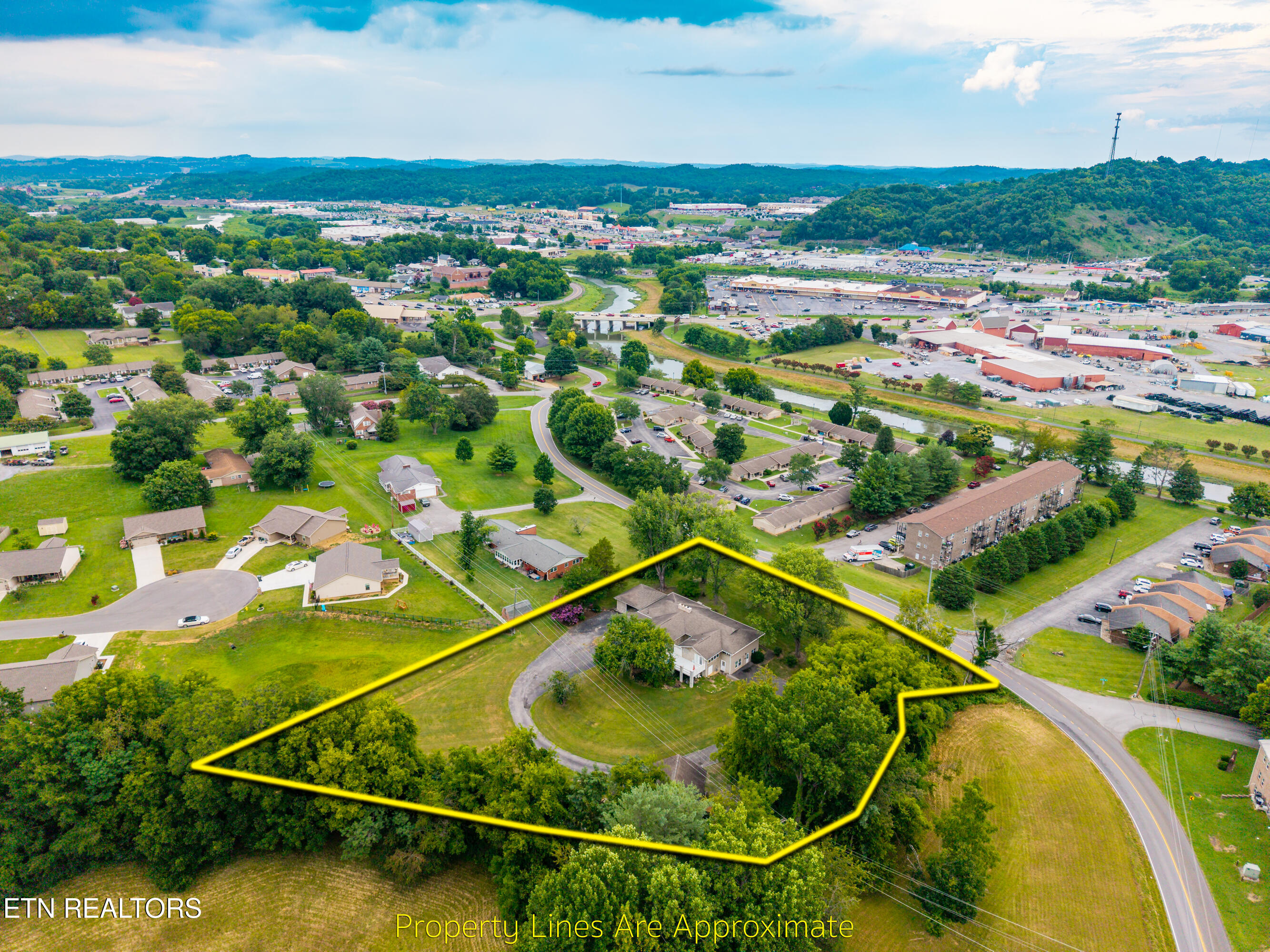 217 Hardin Lane Sevierville TN 37862