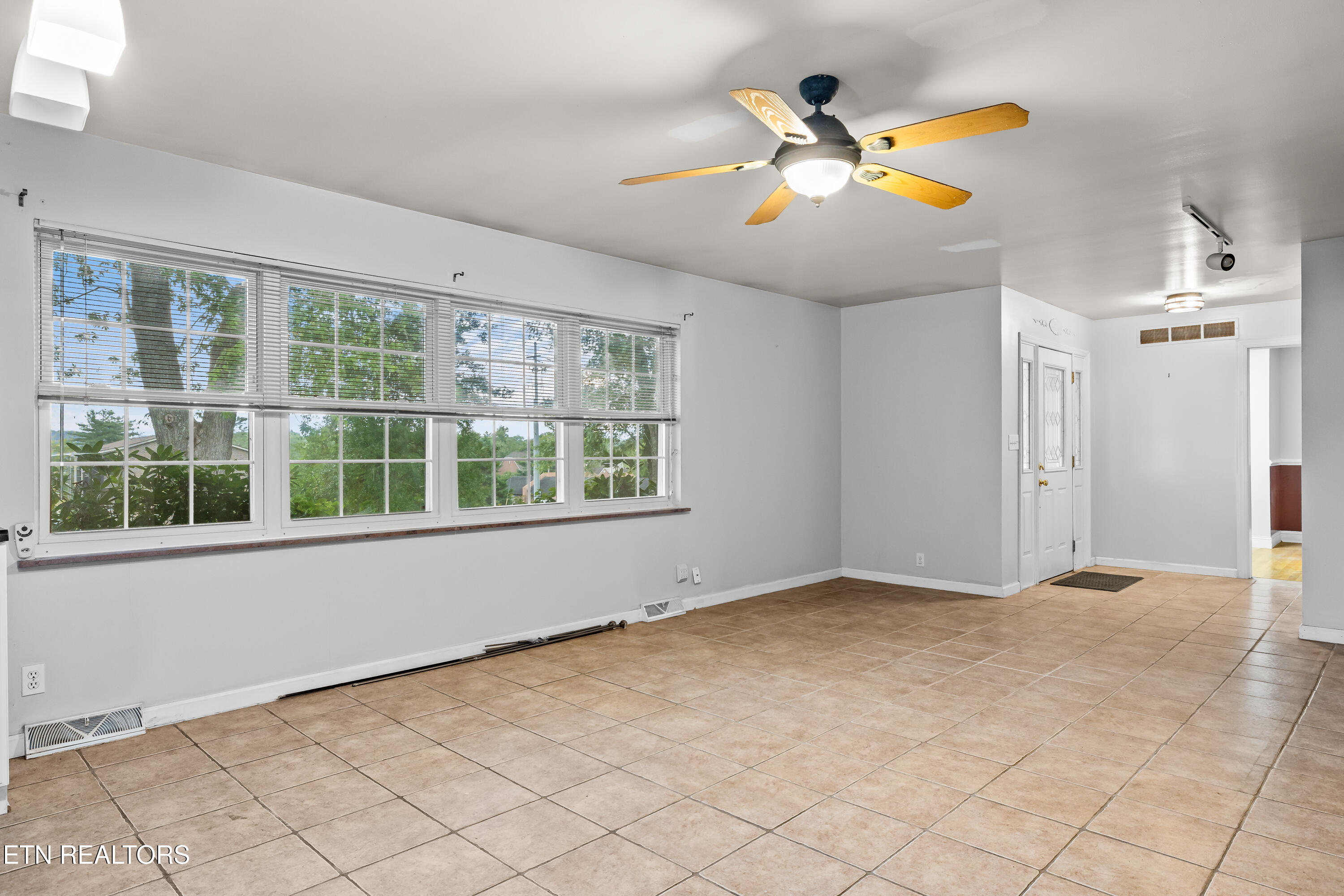217 Hardin Lane Sevierville TN 37862