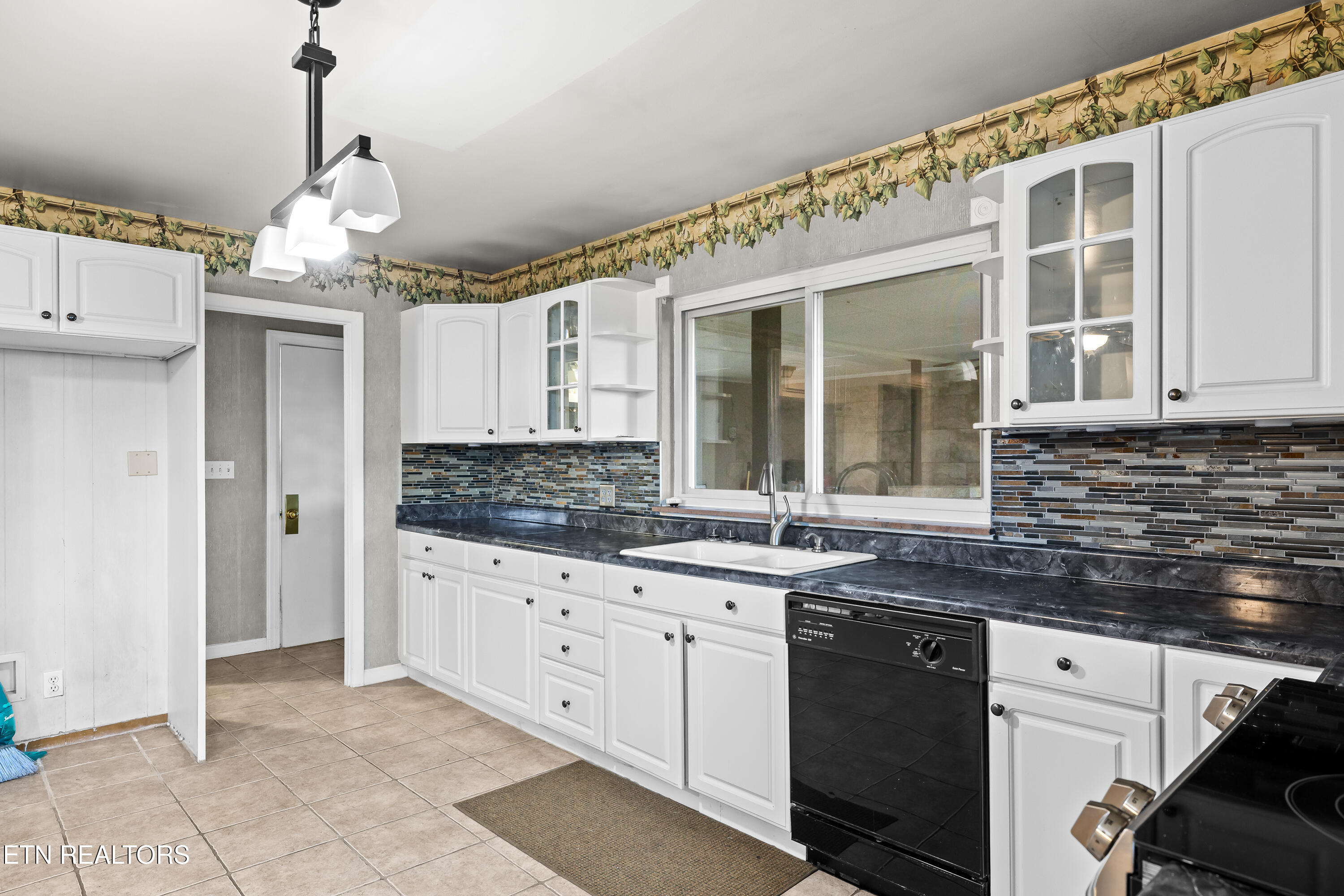 217 Hardin Lane Sevierville TN 37862