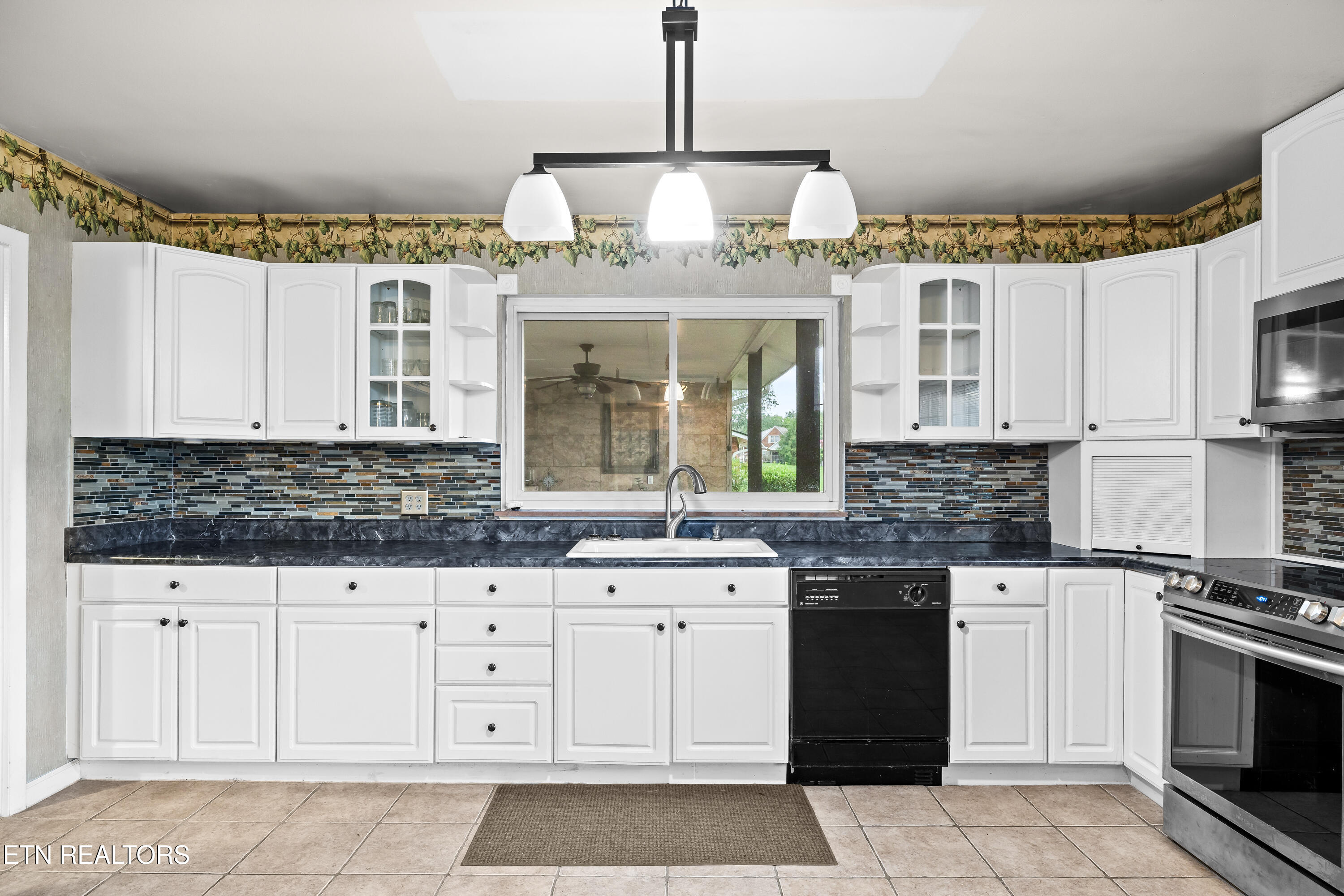 217 Hardin Lane Sevierville TN 37862