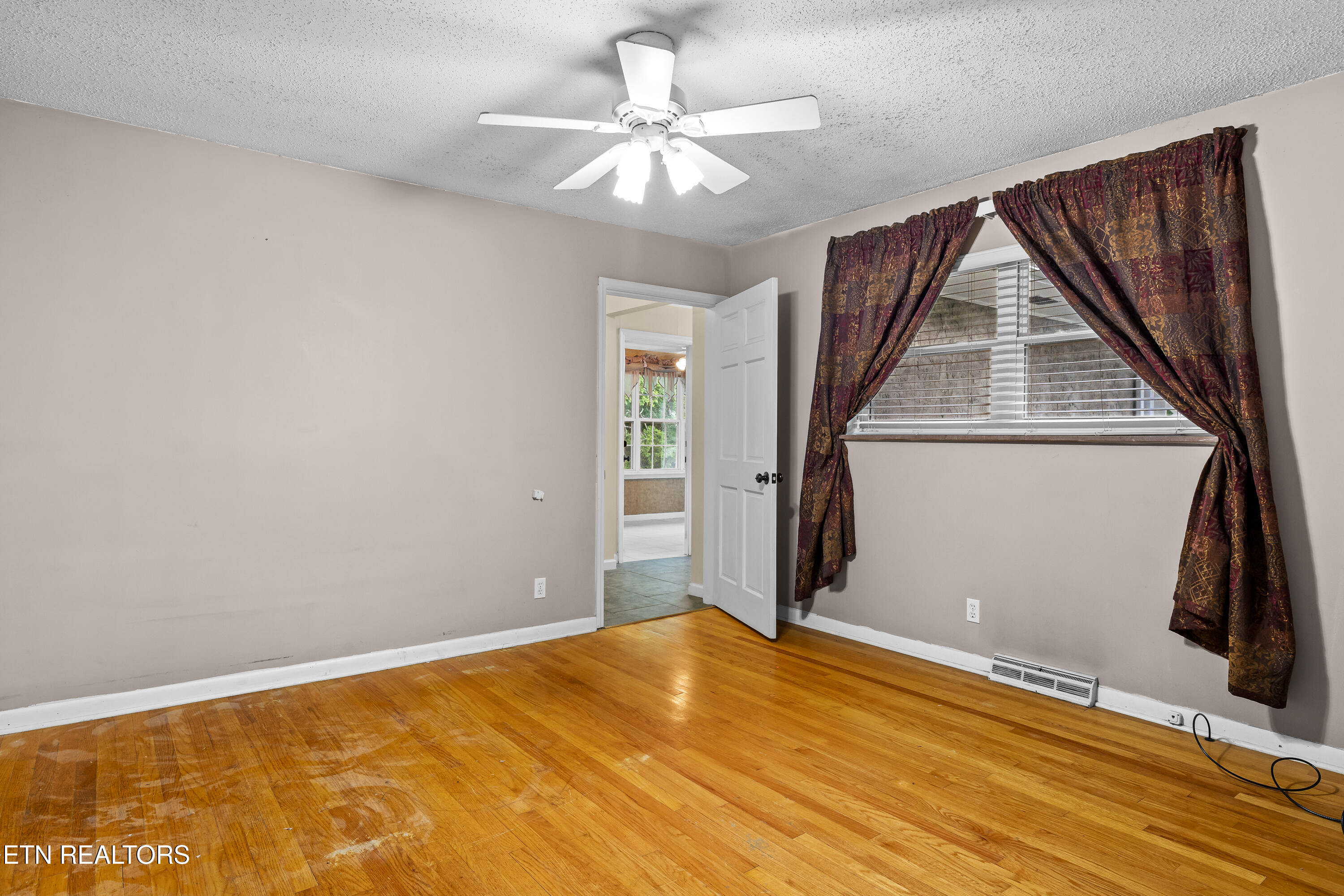 217 Hardin Lane Sevierville TN 37862