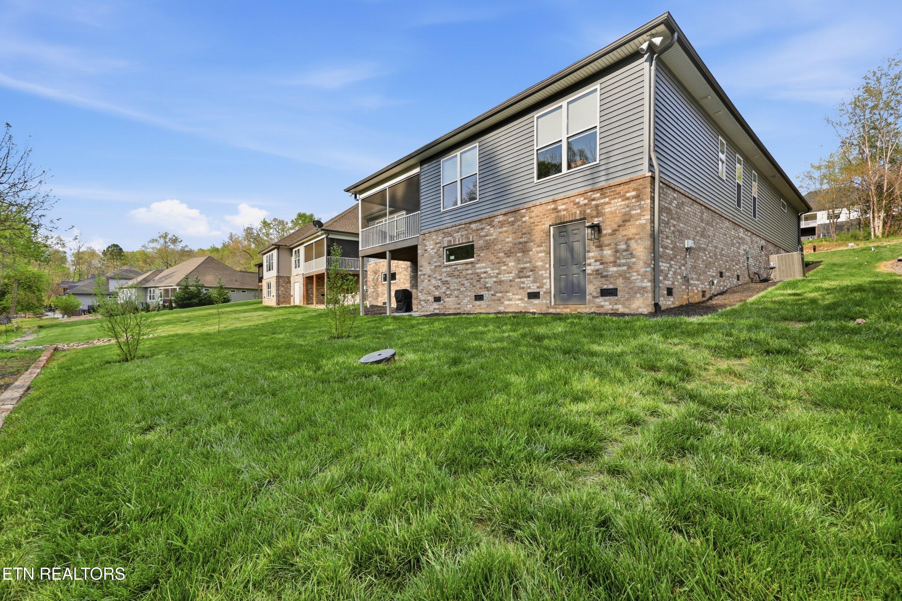 112 Nuhya Way Loudon TN 37774