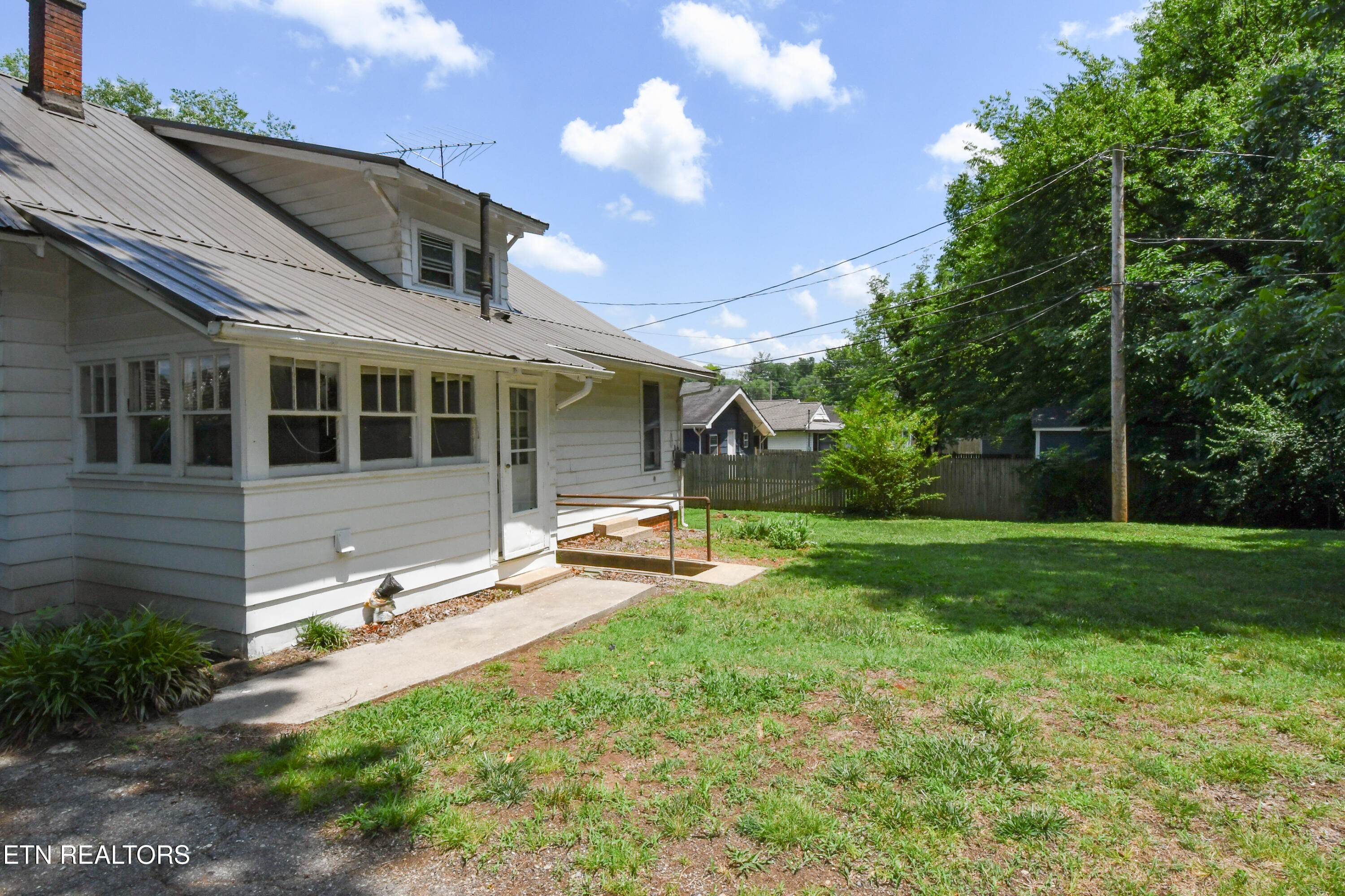 111 S Cedar Street Maryville TN 37803