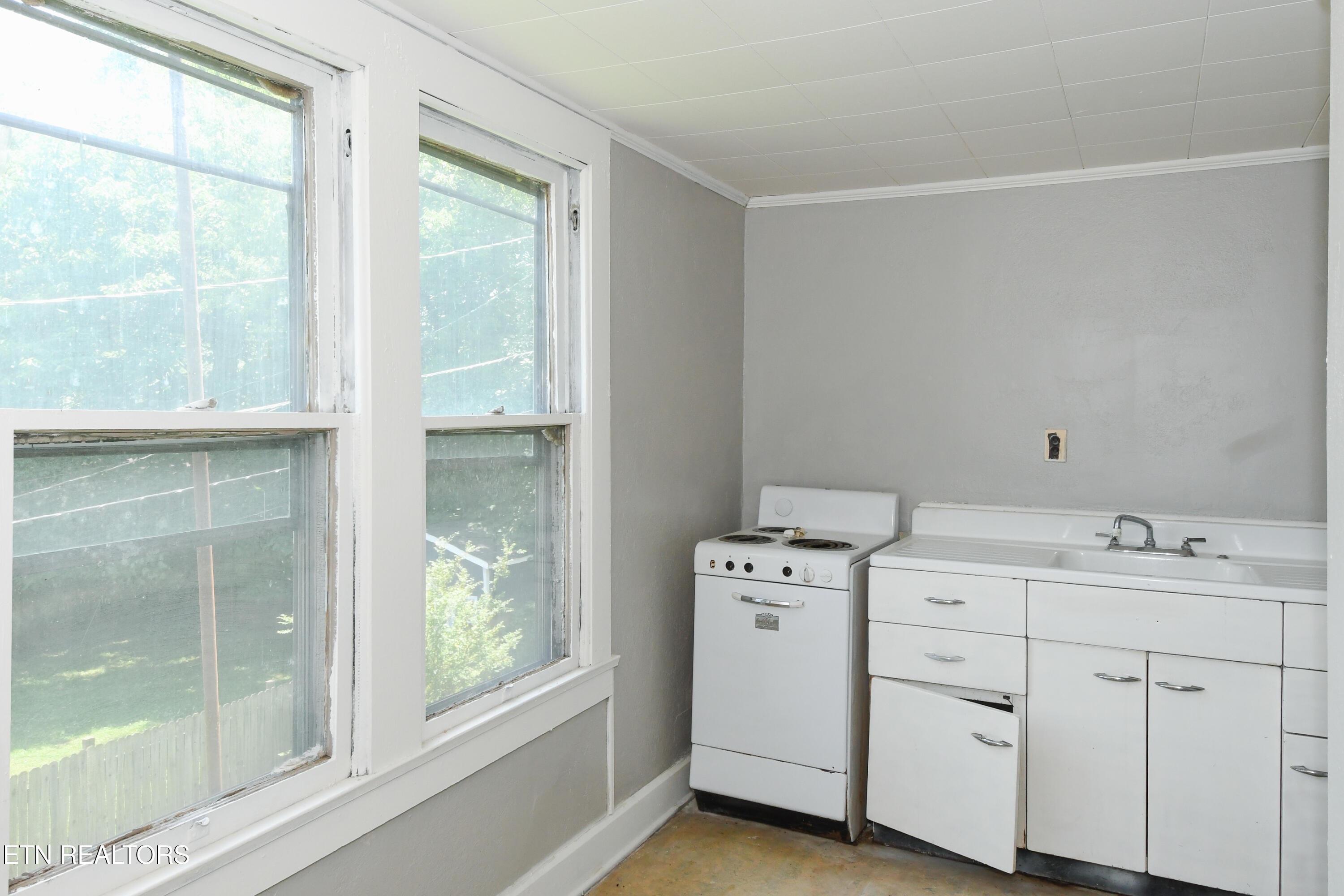 111 S Cedar Street Maryville TN 37803