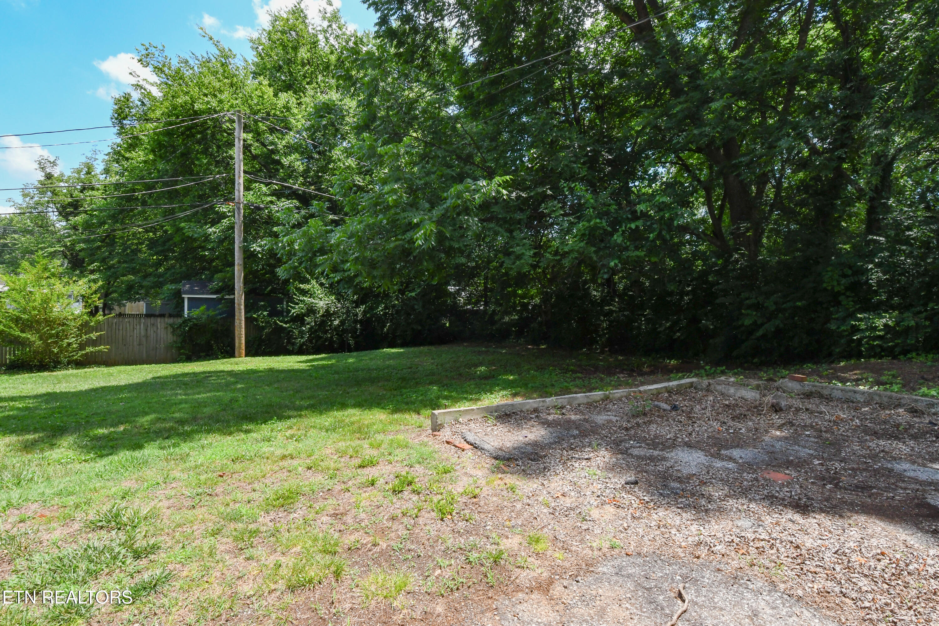 111 S Cedar Street Maryville TN 37803