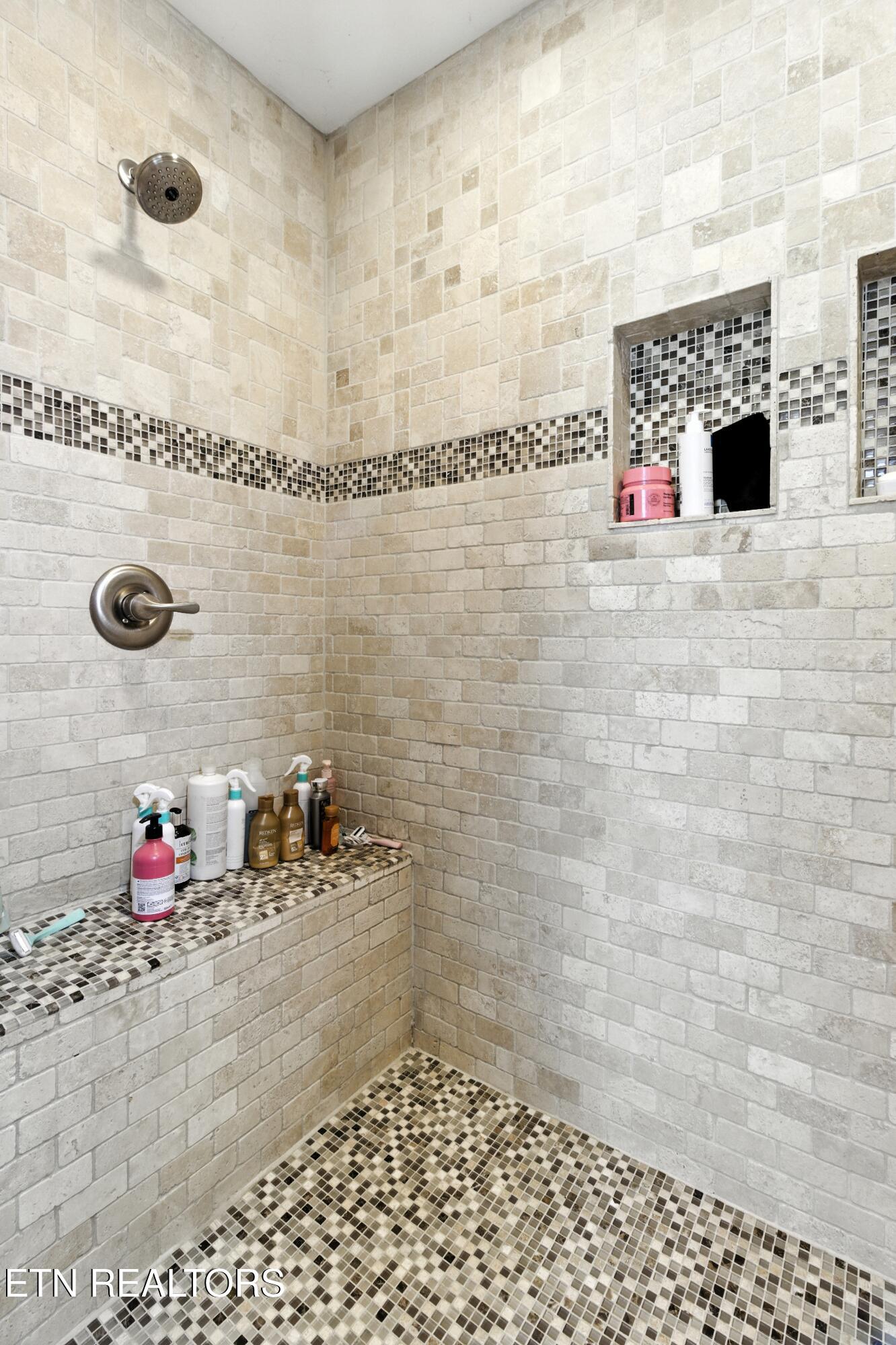 260 Meador Lane Harrogate TN 37752