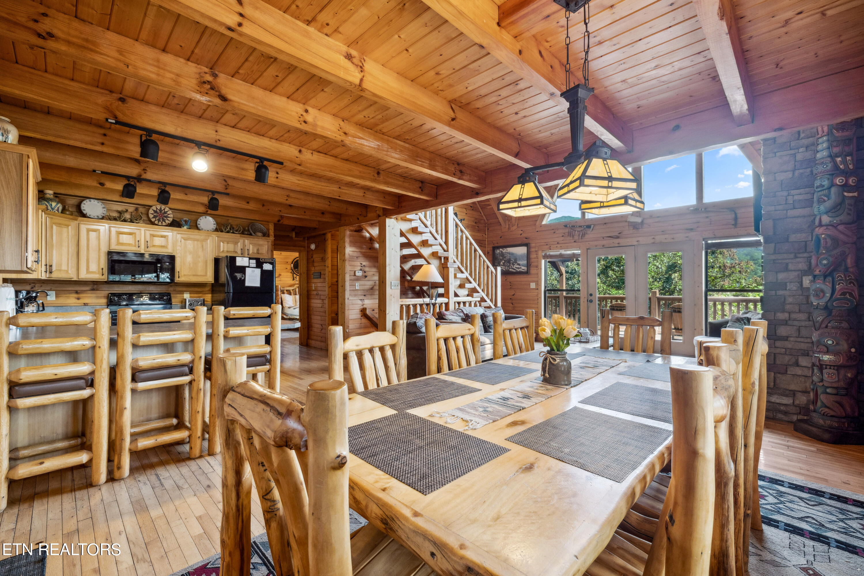 1424 Rocky Top Way Townsend TN 37882