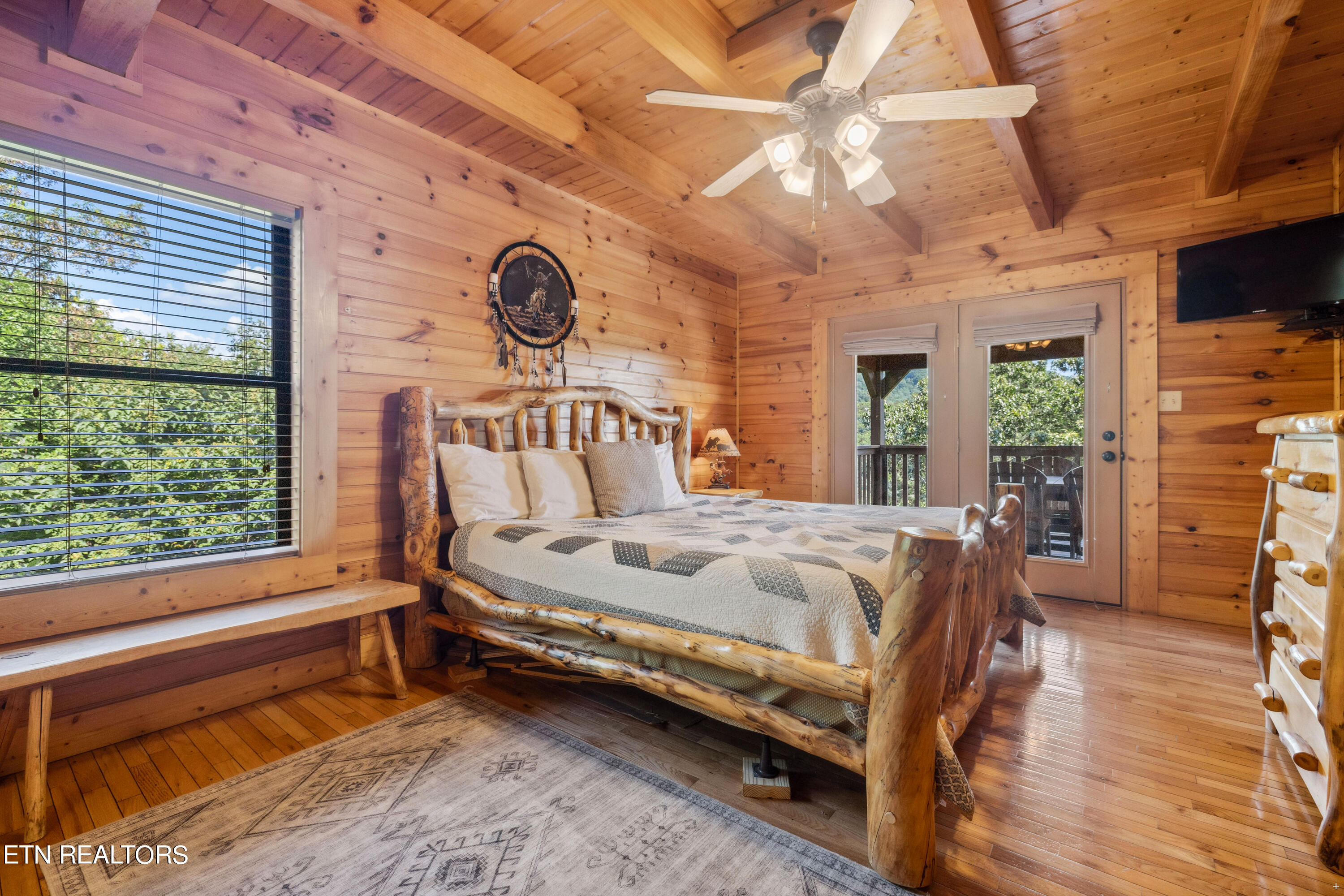 1424 Rocky Top Way Townsend TN 37882