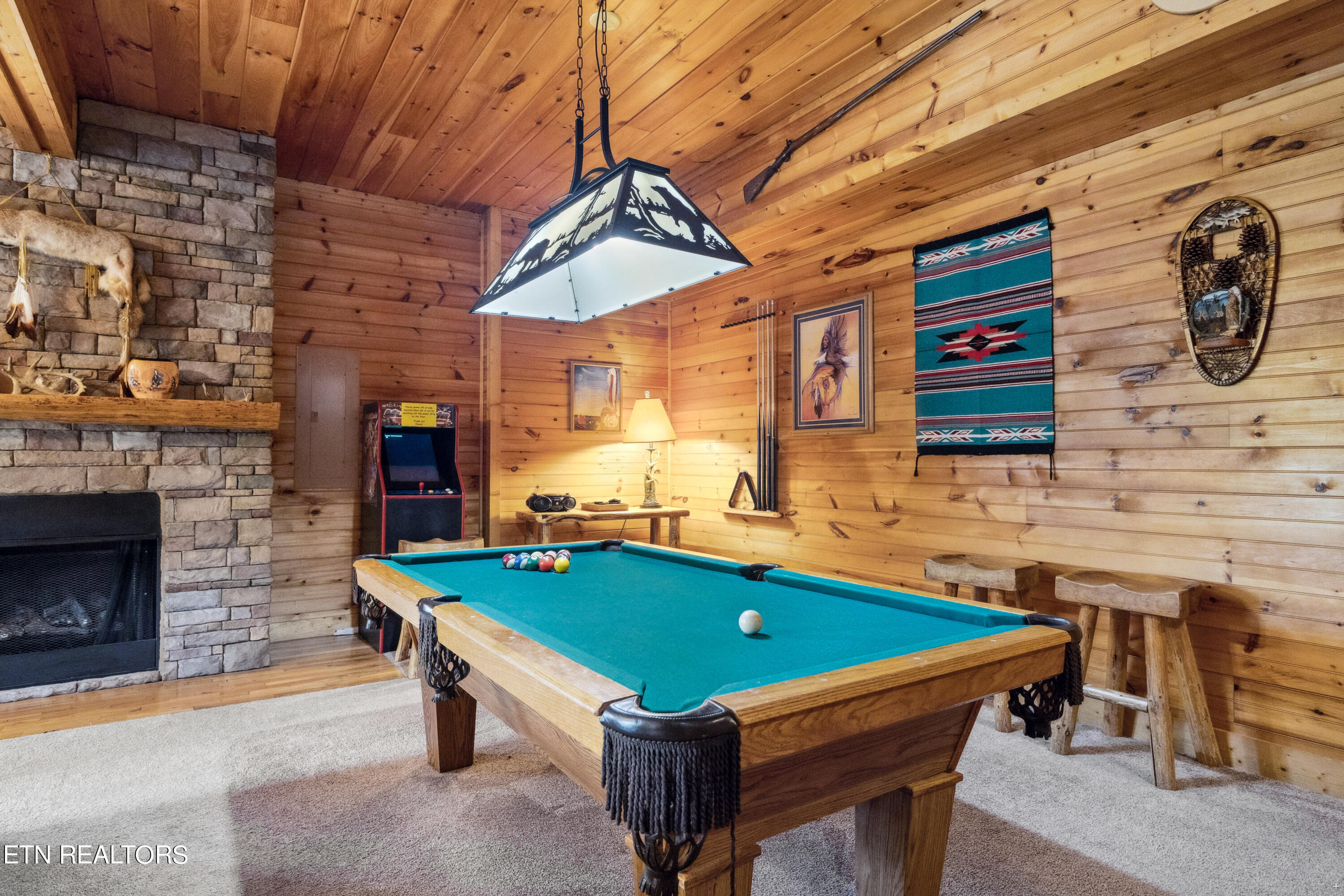 1424 Rocky Top Way Townsend TN 37882