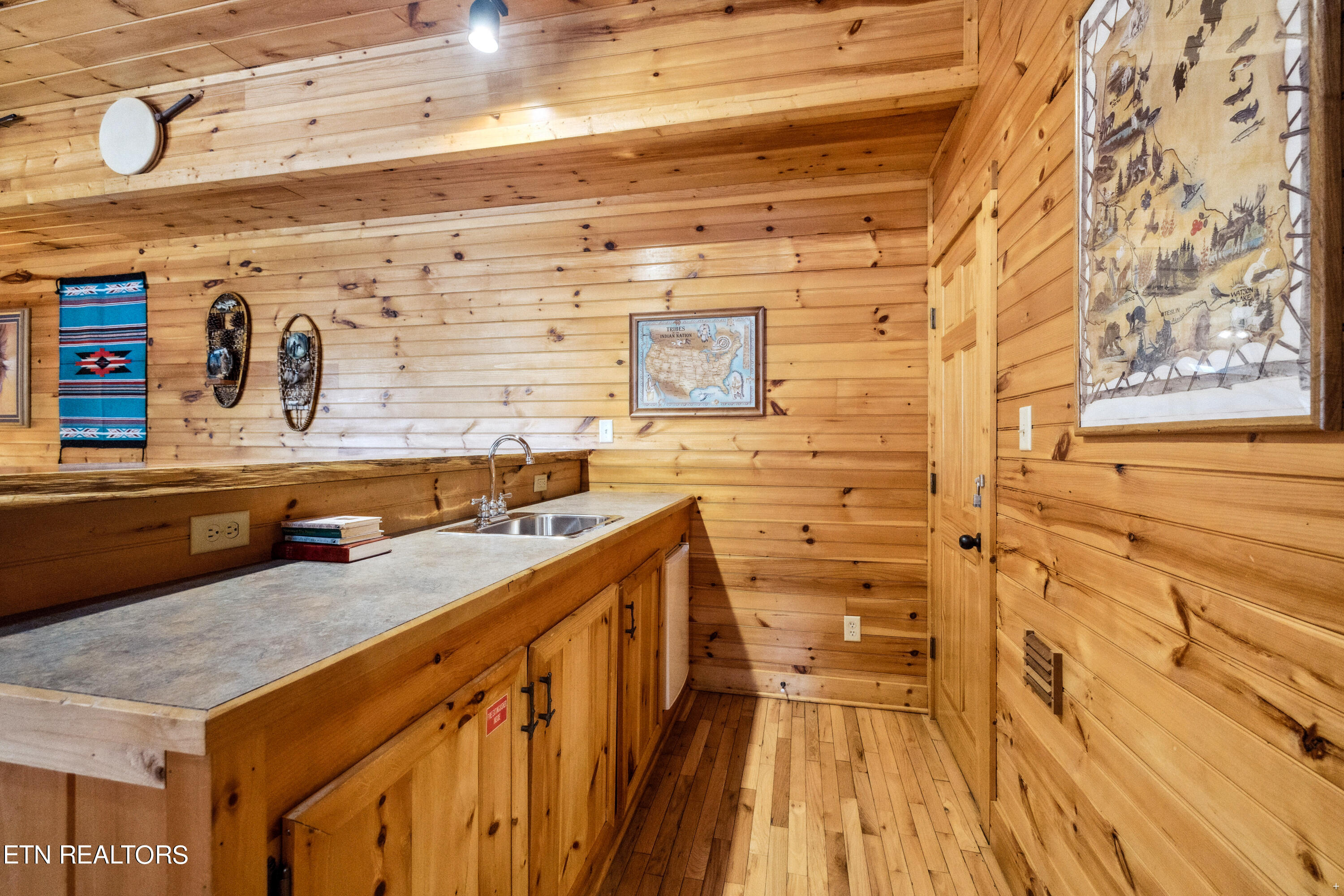 1424 Rocky Top Way Townsend TN 37882