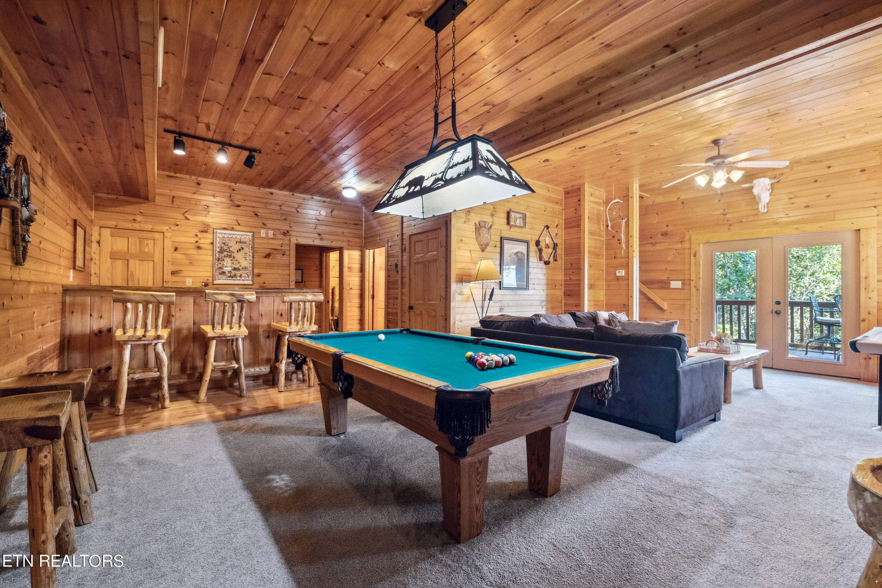1424 Rocky Top Way Townsend TN 37882