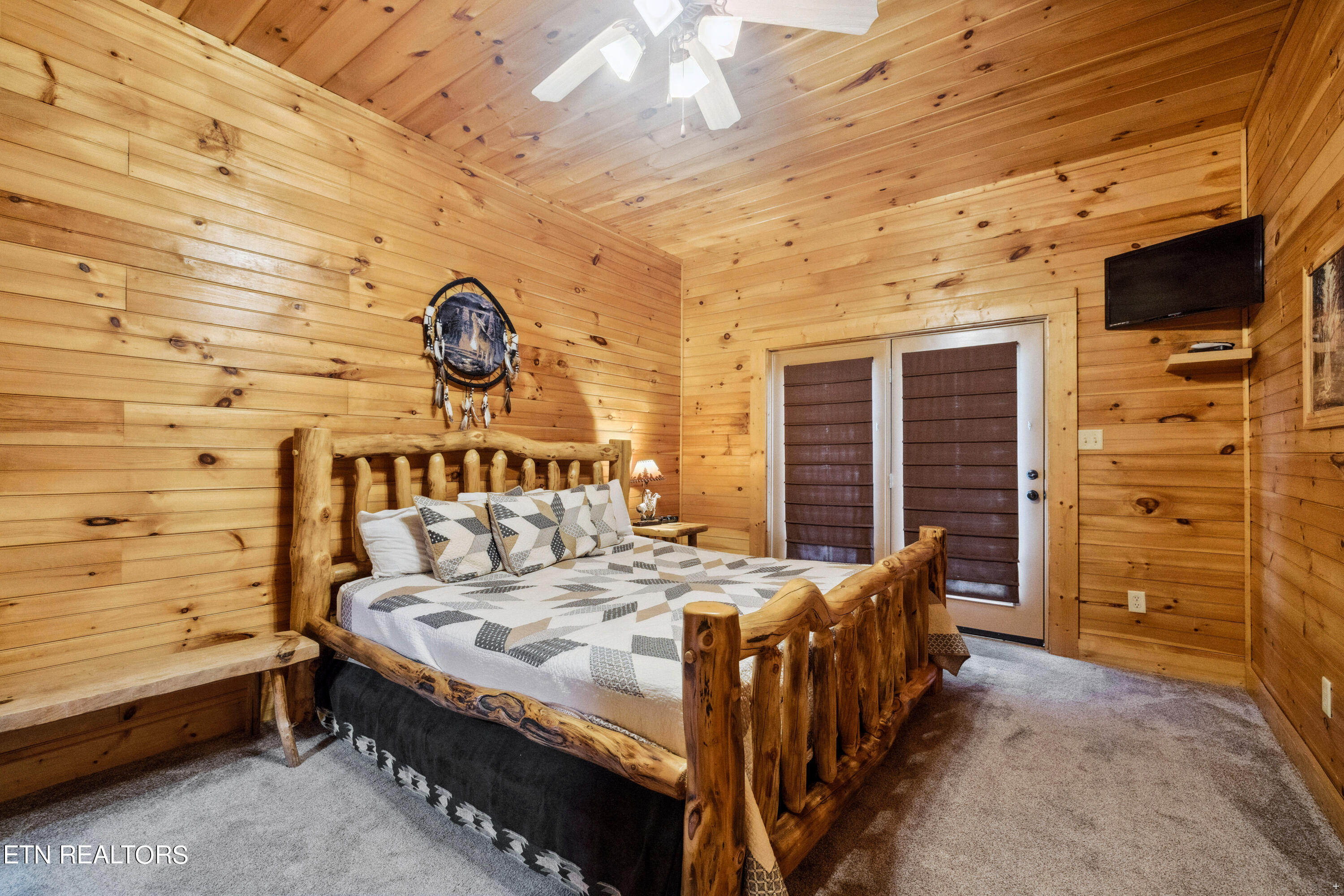 1424 Rocky Top Way Townsend TN 37882