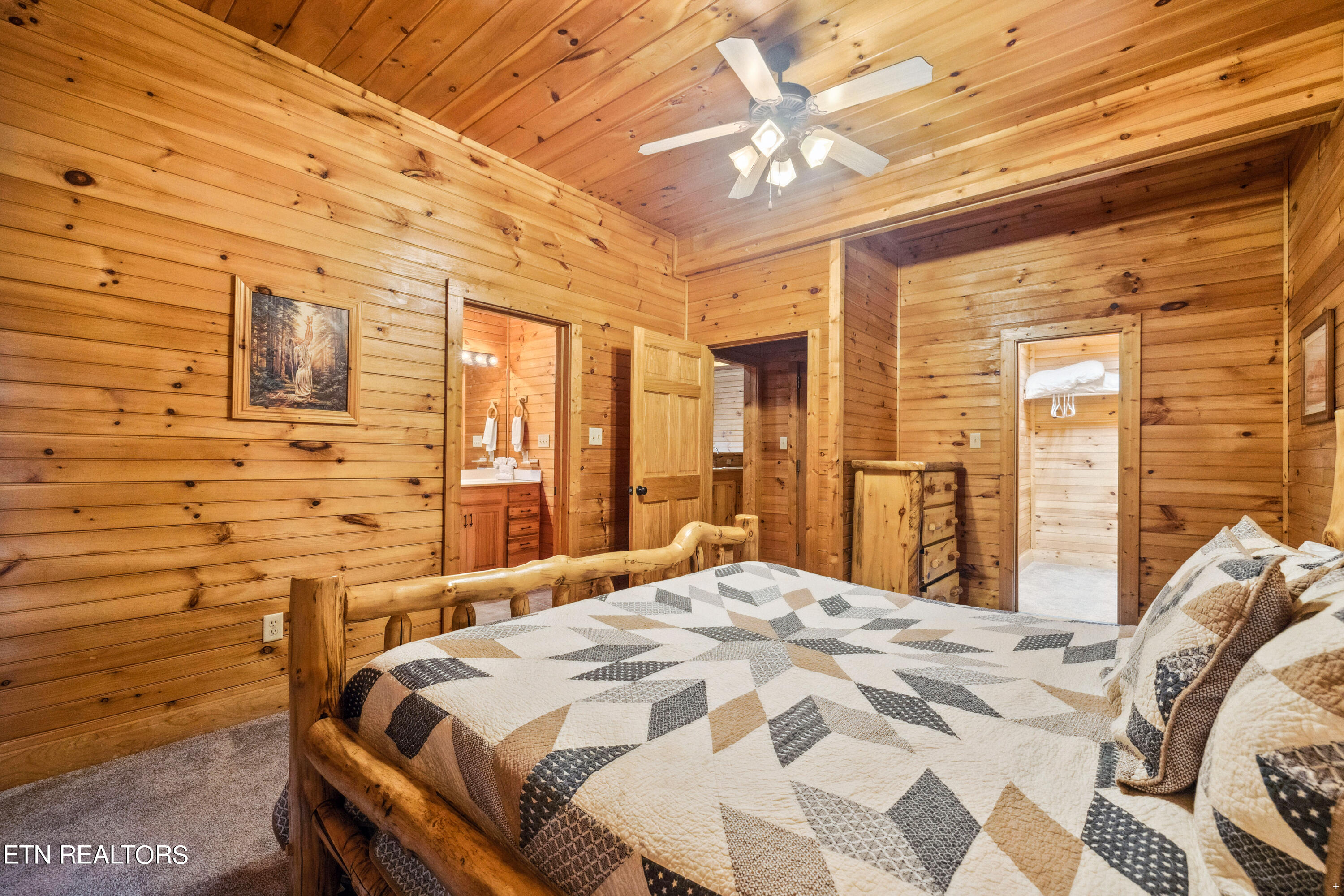1424 Rocky Top Way Townsend TN 37882