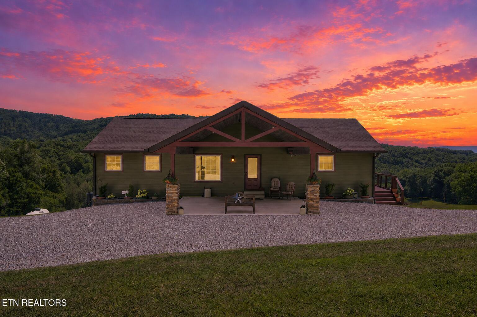 1252 Shellotte Loop Pall Mall TN 38577