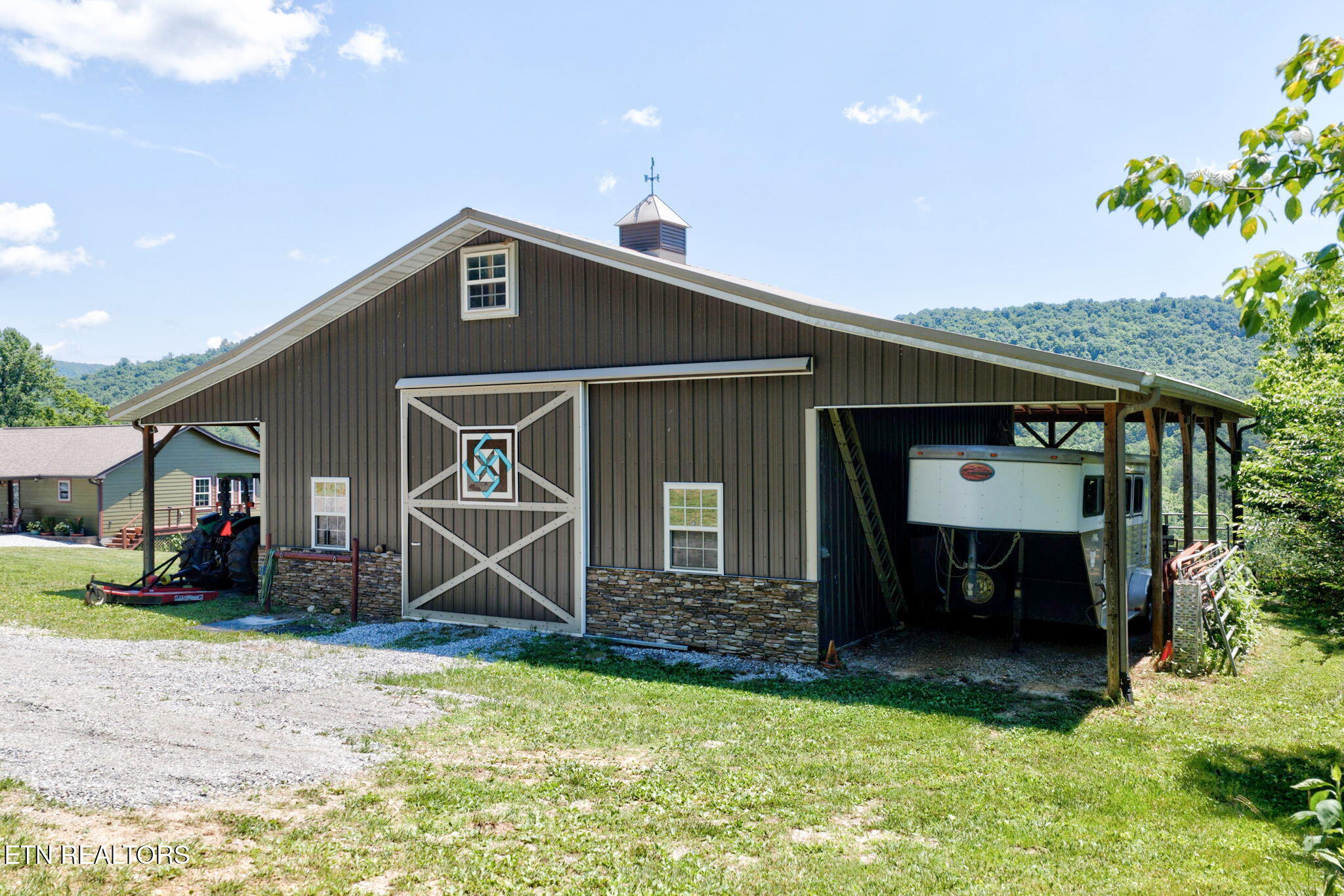 1252 Shellotte Loop Pall Mall TN 38577