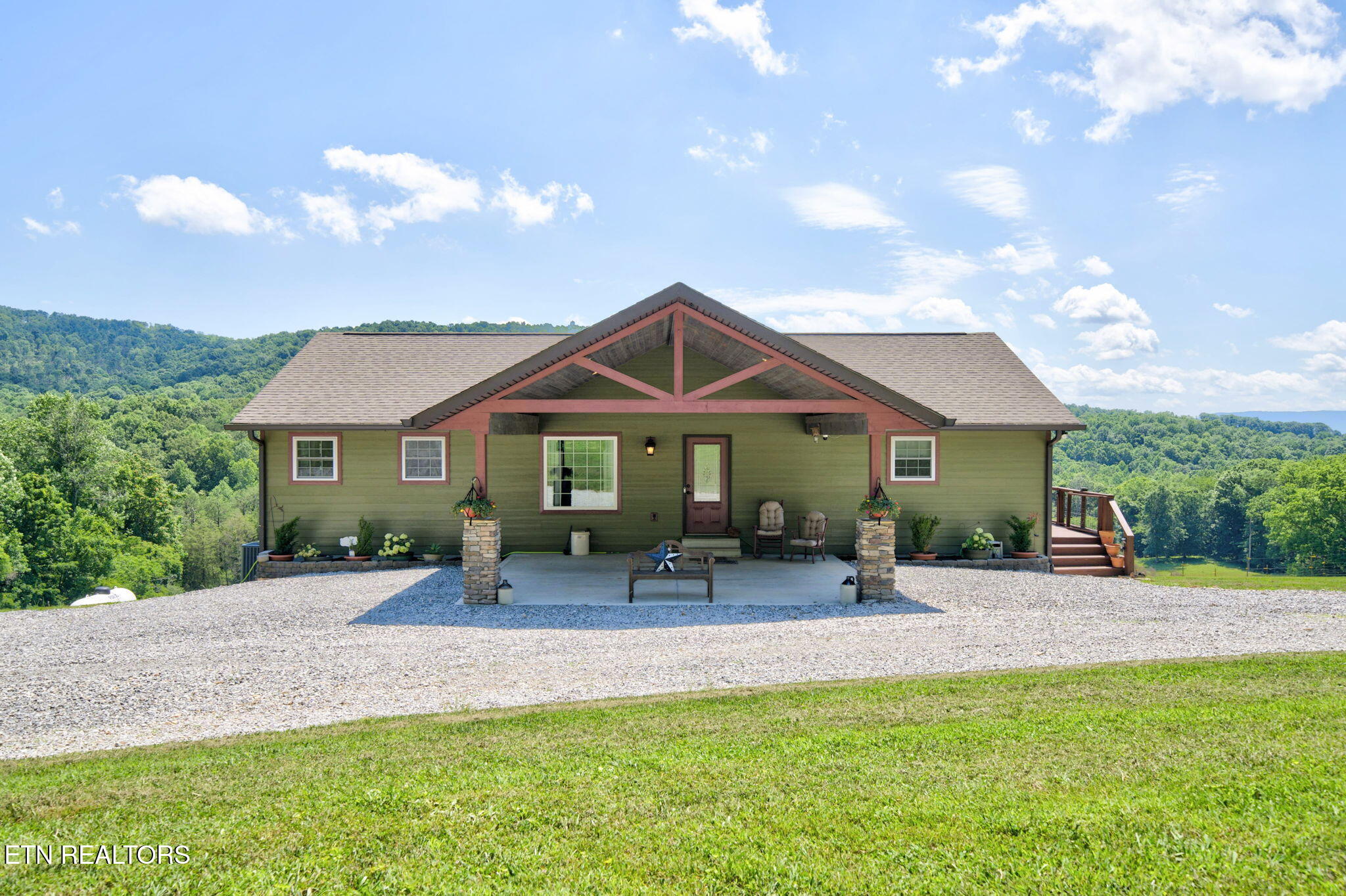 1252 Shellotte Loop Pall Mall TN 38577