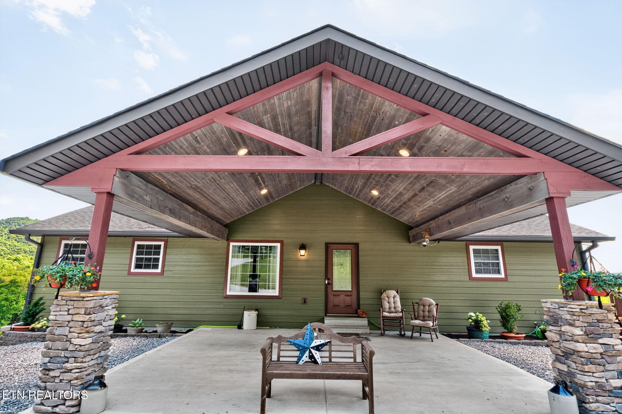 1252 Shellotte Loop Pall Mall TN 38577