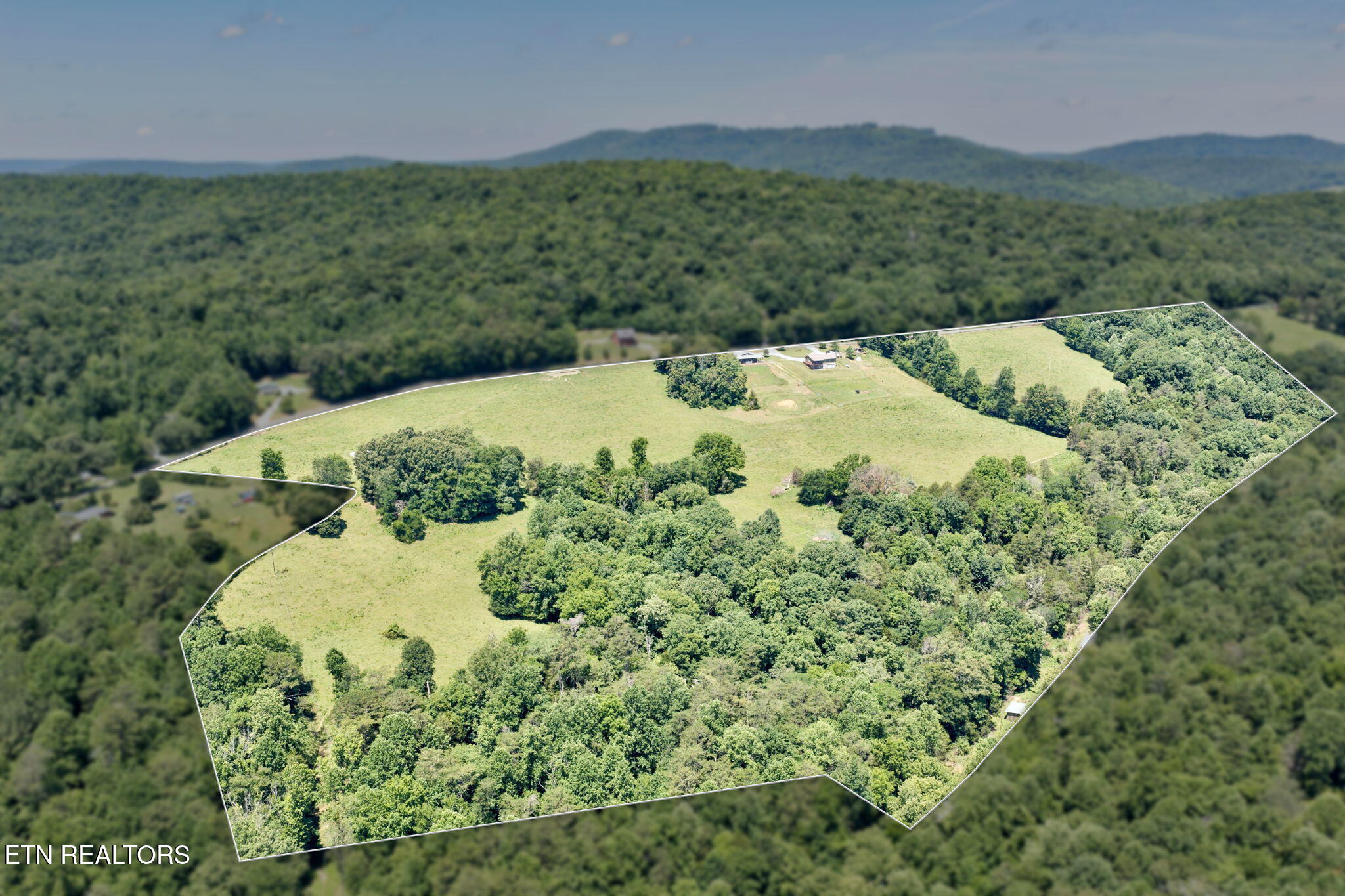 1252 Shellotte Loop Pall Mall TN 38577