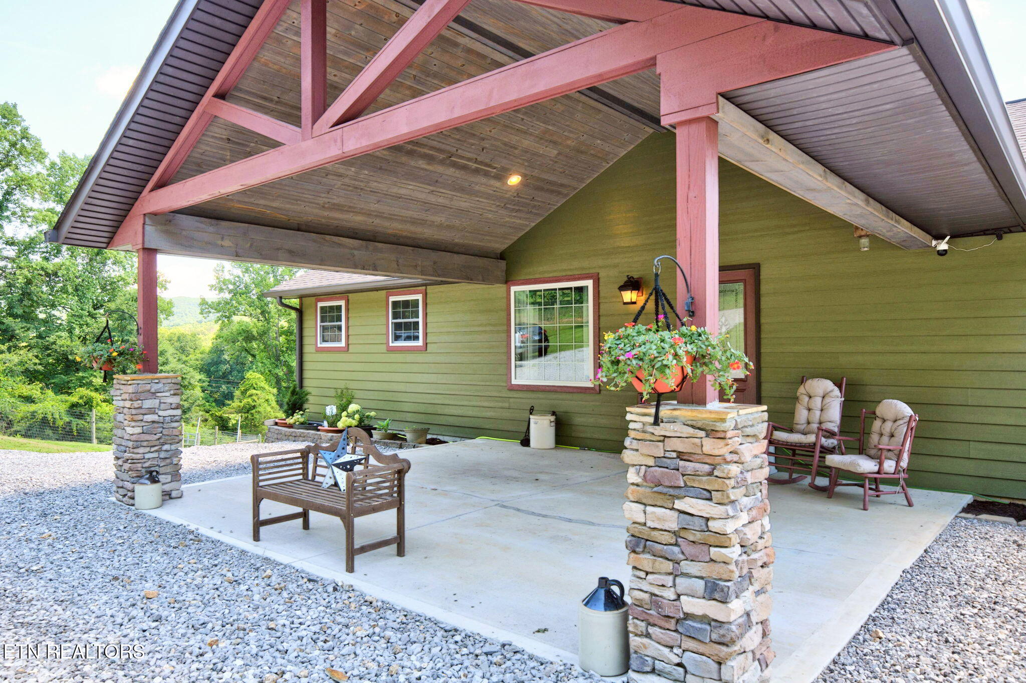 1252 Shellotte Loop Pall Mall TN 38577
