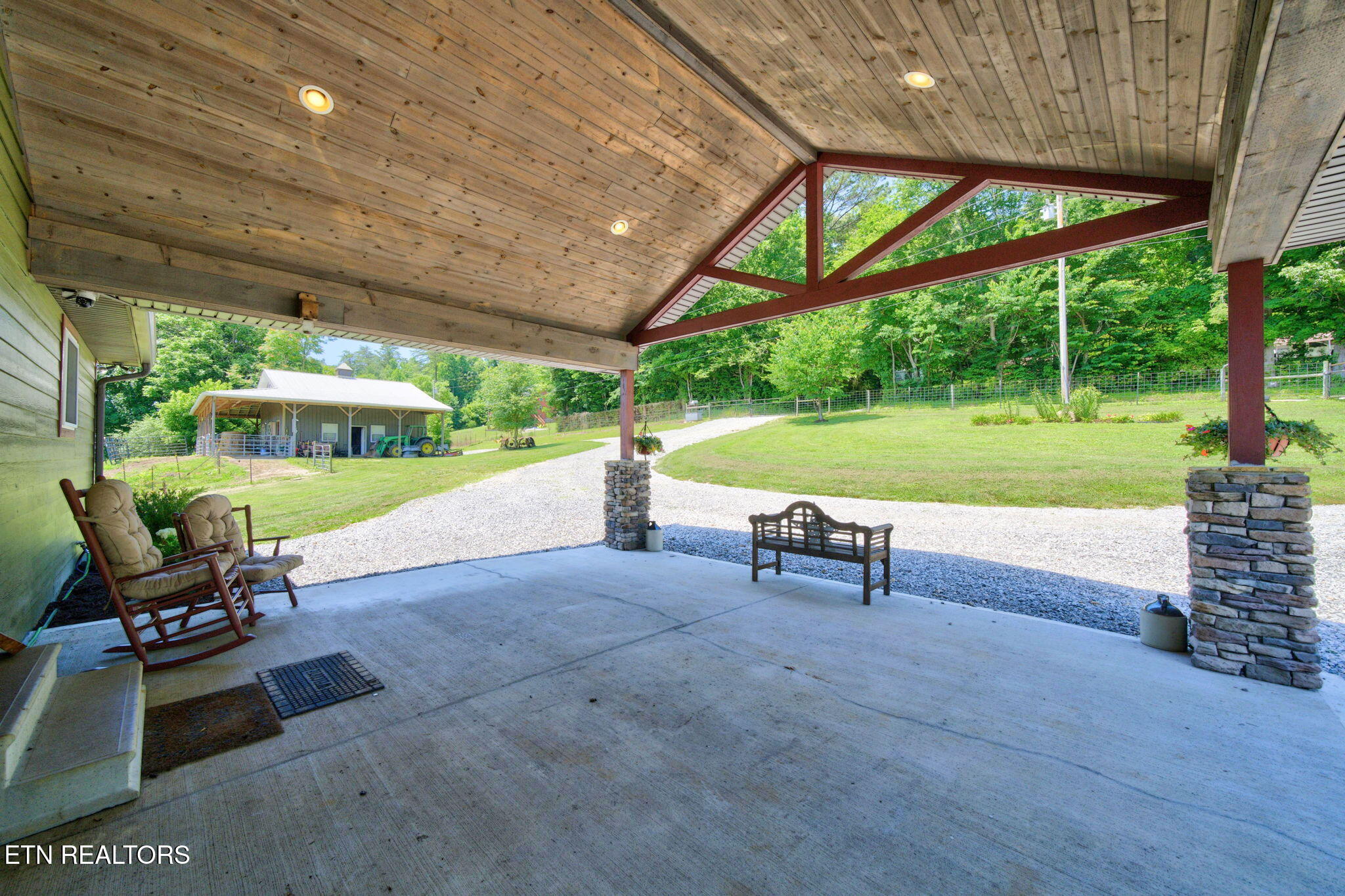 1252 Shellotte Loop Pall Mall TN 38577