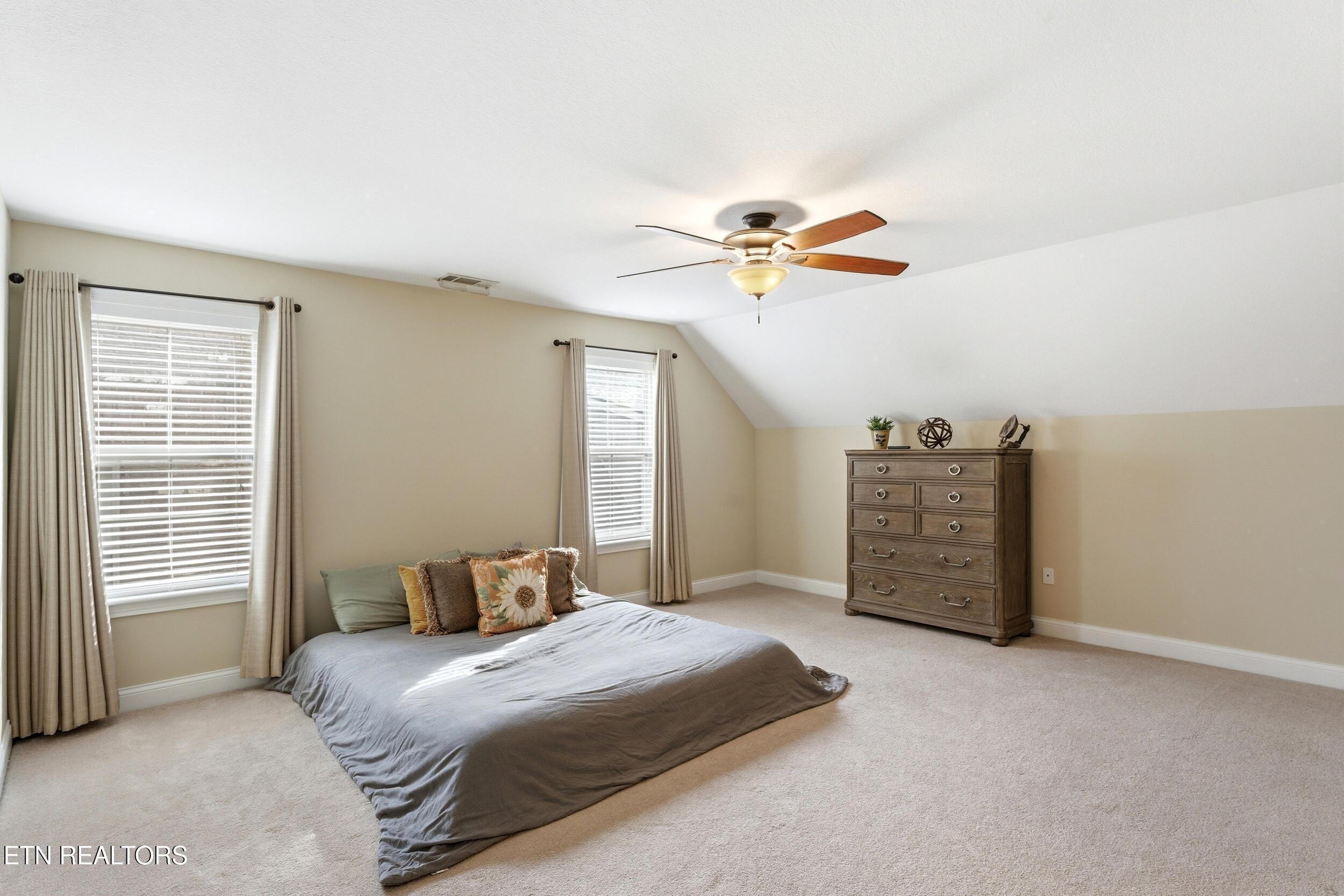 1201 Bishops View Lane Knoxville TN 37932