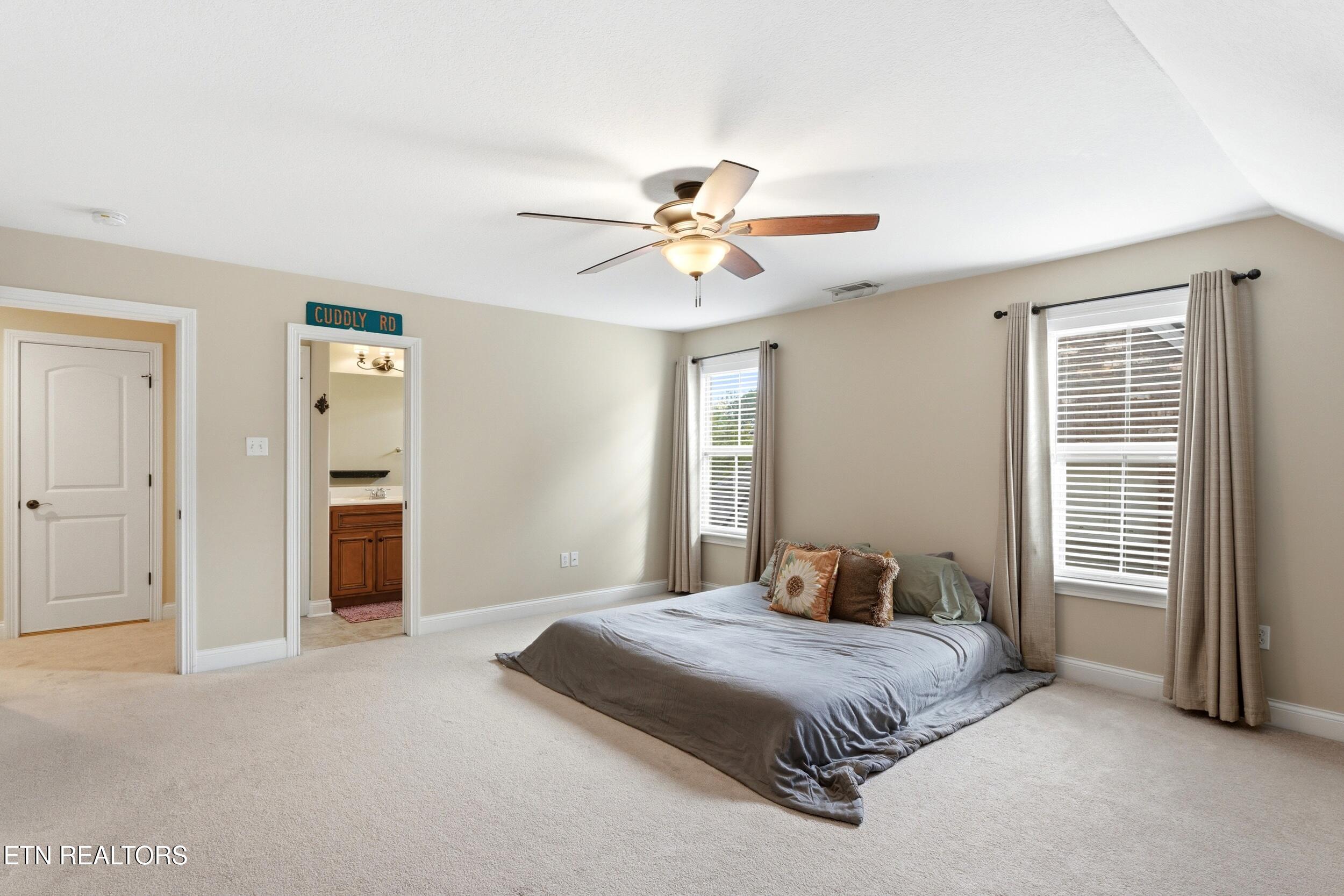 1201 Bishops View Lane Knoxville TN 37932