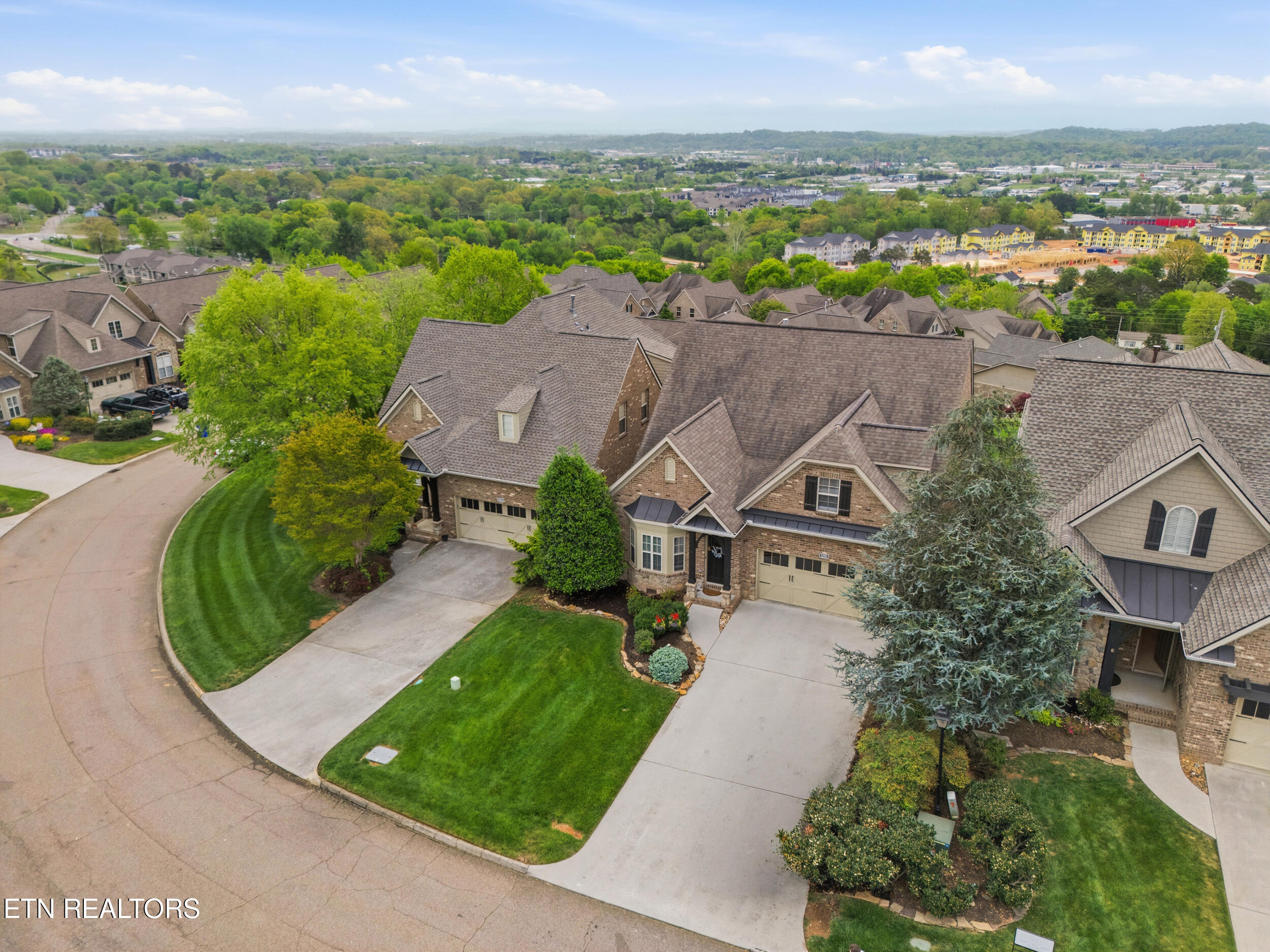 1201 Bishops View Lane Knoxville TN 37932
