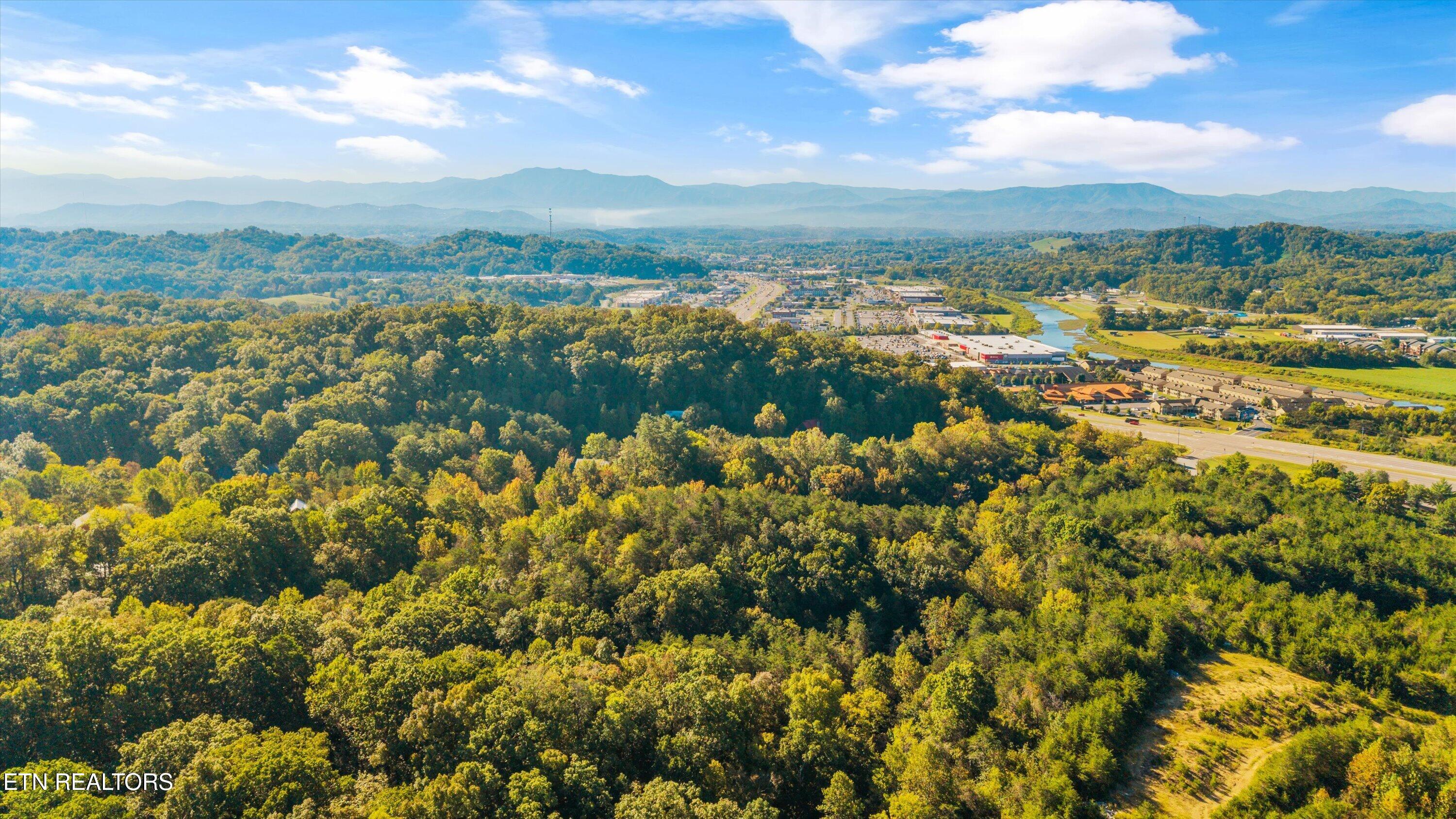 214 Tsali Way Sevierville TN 37876