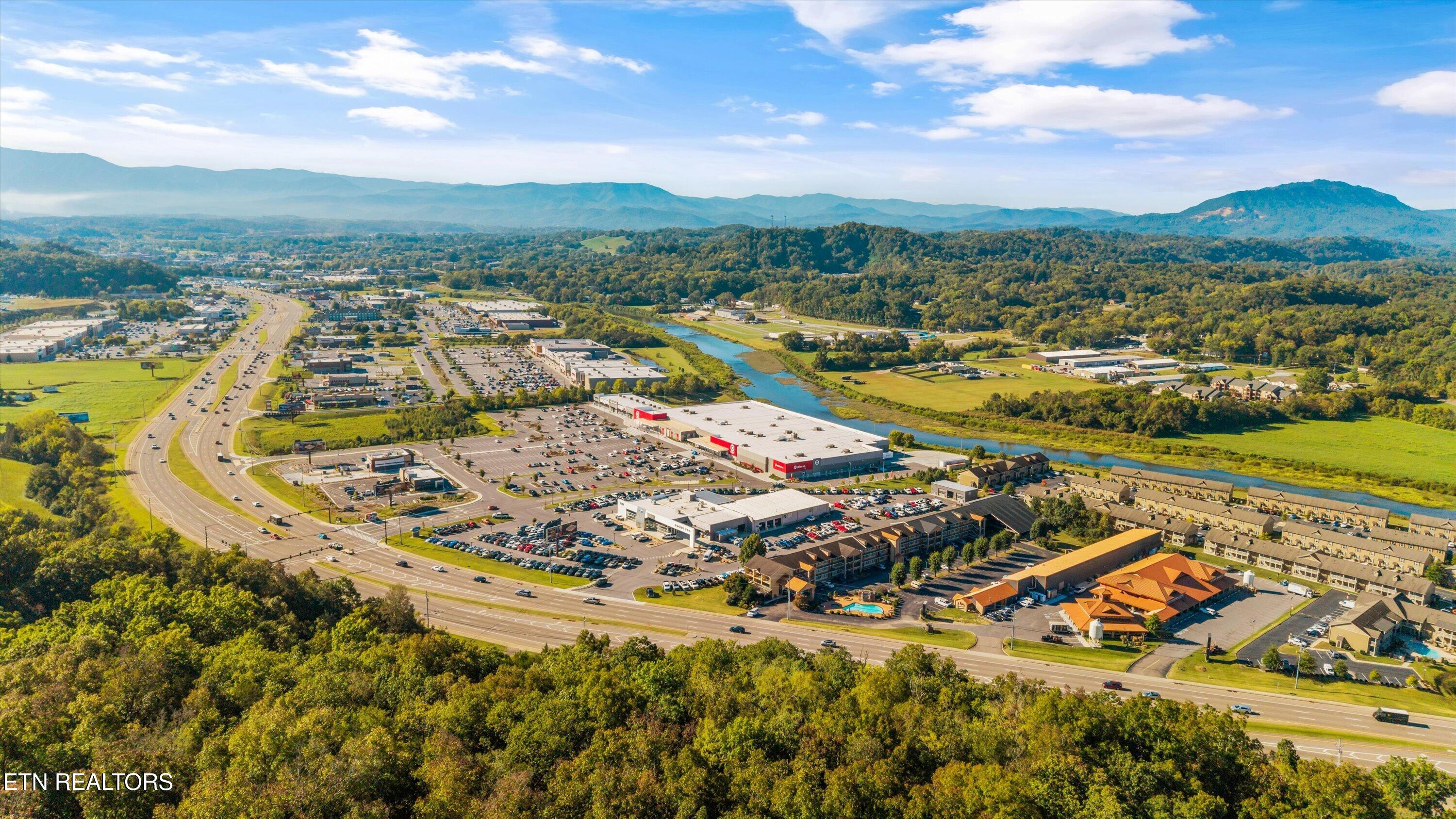 214 Tsali Way Sevierville TN 37876
