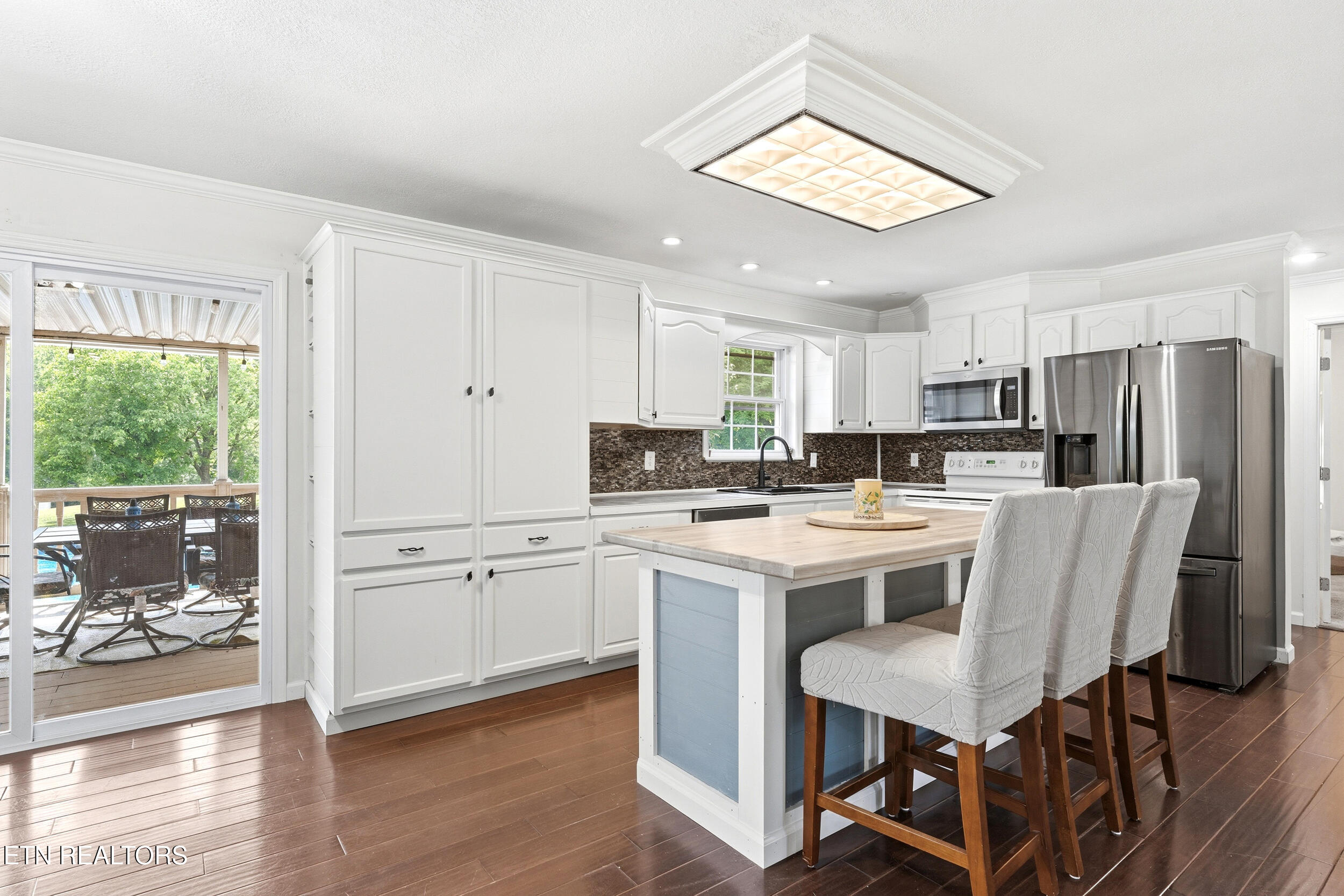 300 Lindner Lane Lenoir City TN 37772