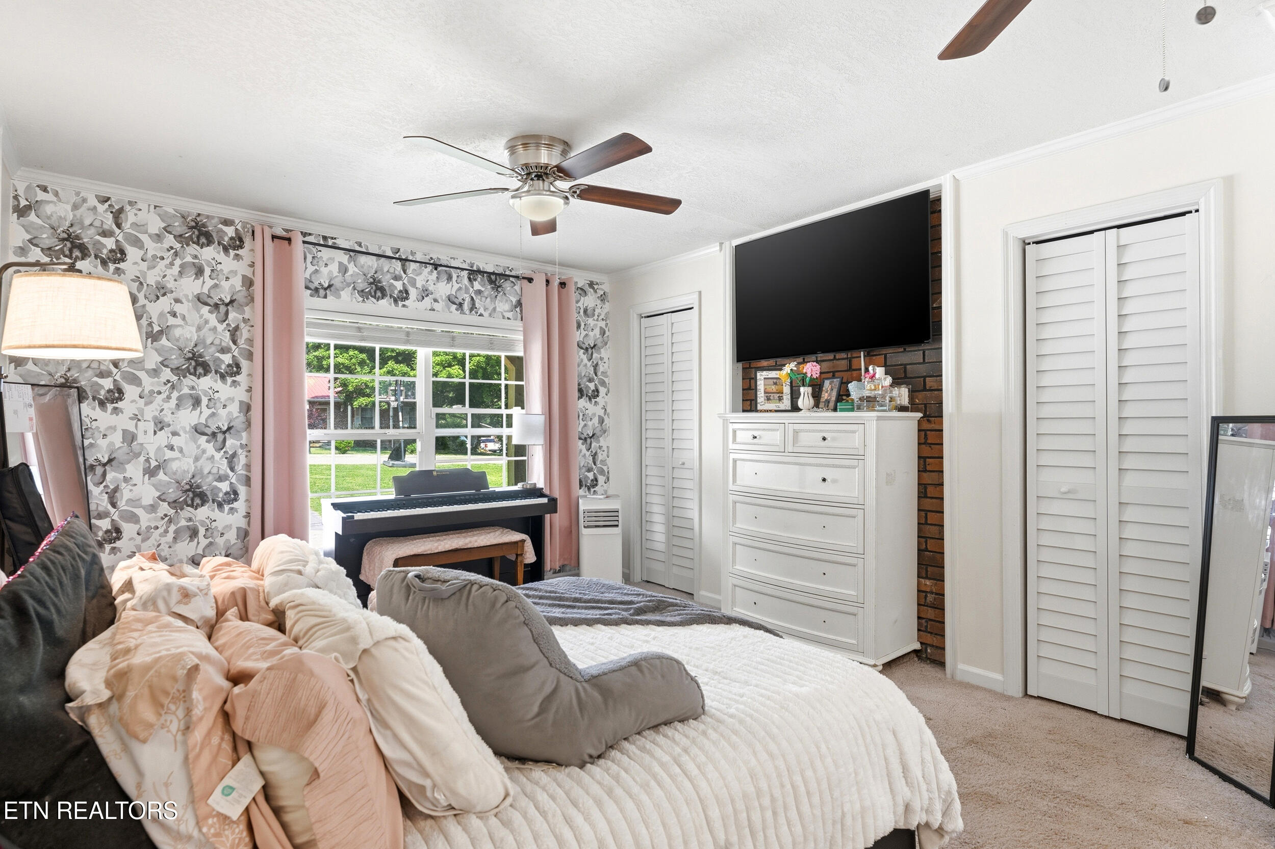 300 Lindner Lane Lenoir City TN 37772