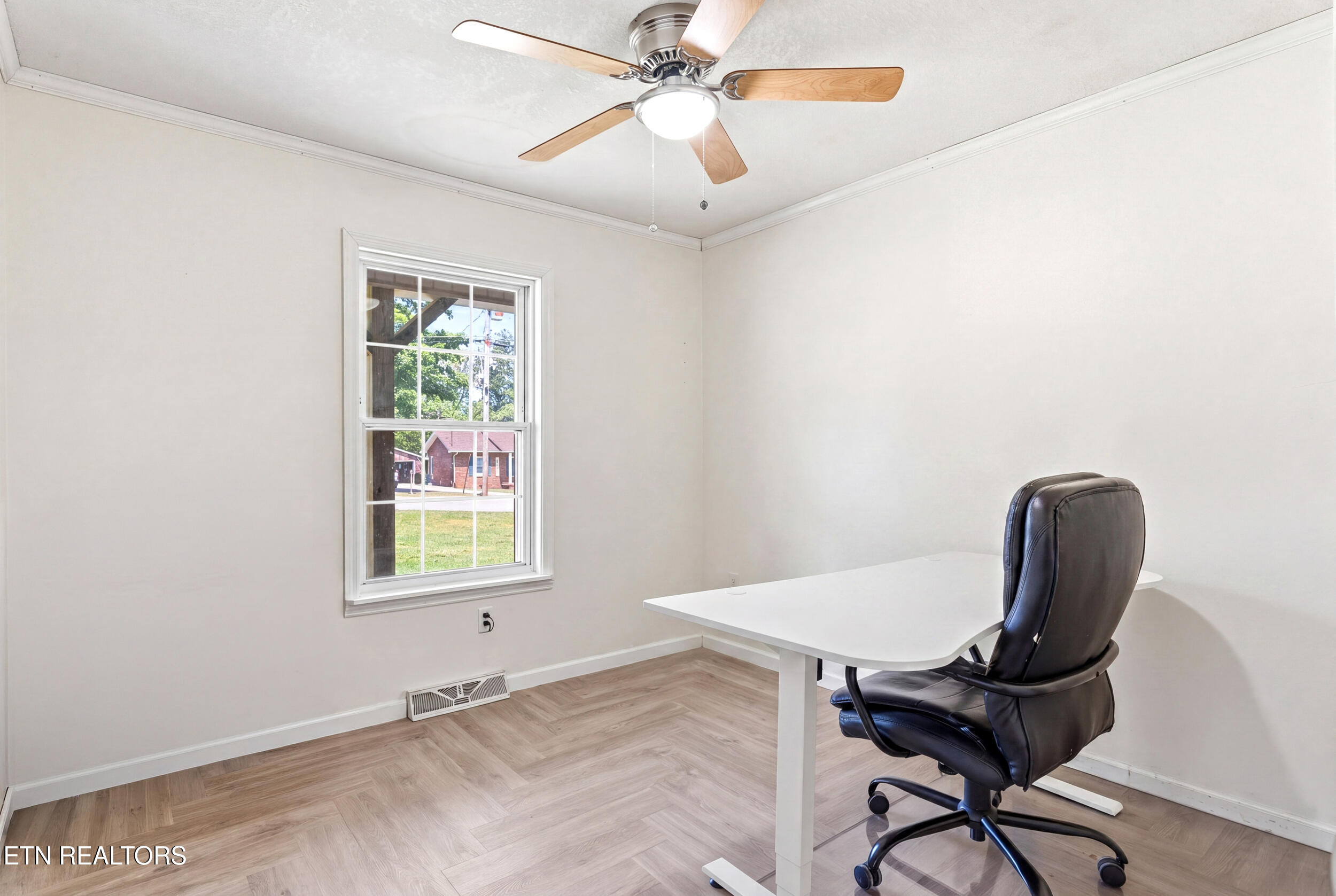 300 Lindner Lane Lenoir City TN 37772