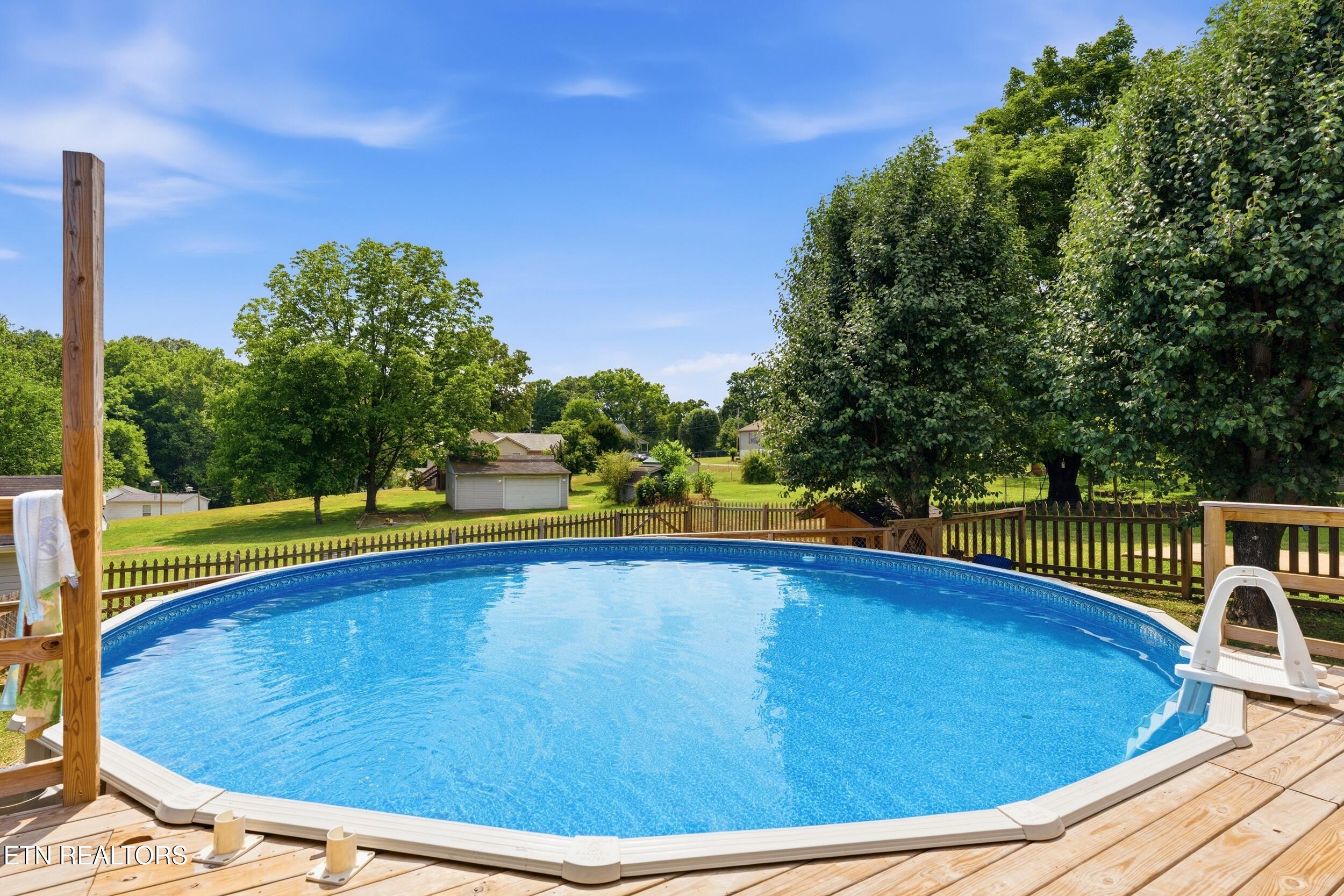 300 Lindner Lane Lenoir City TN 37772