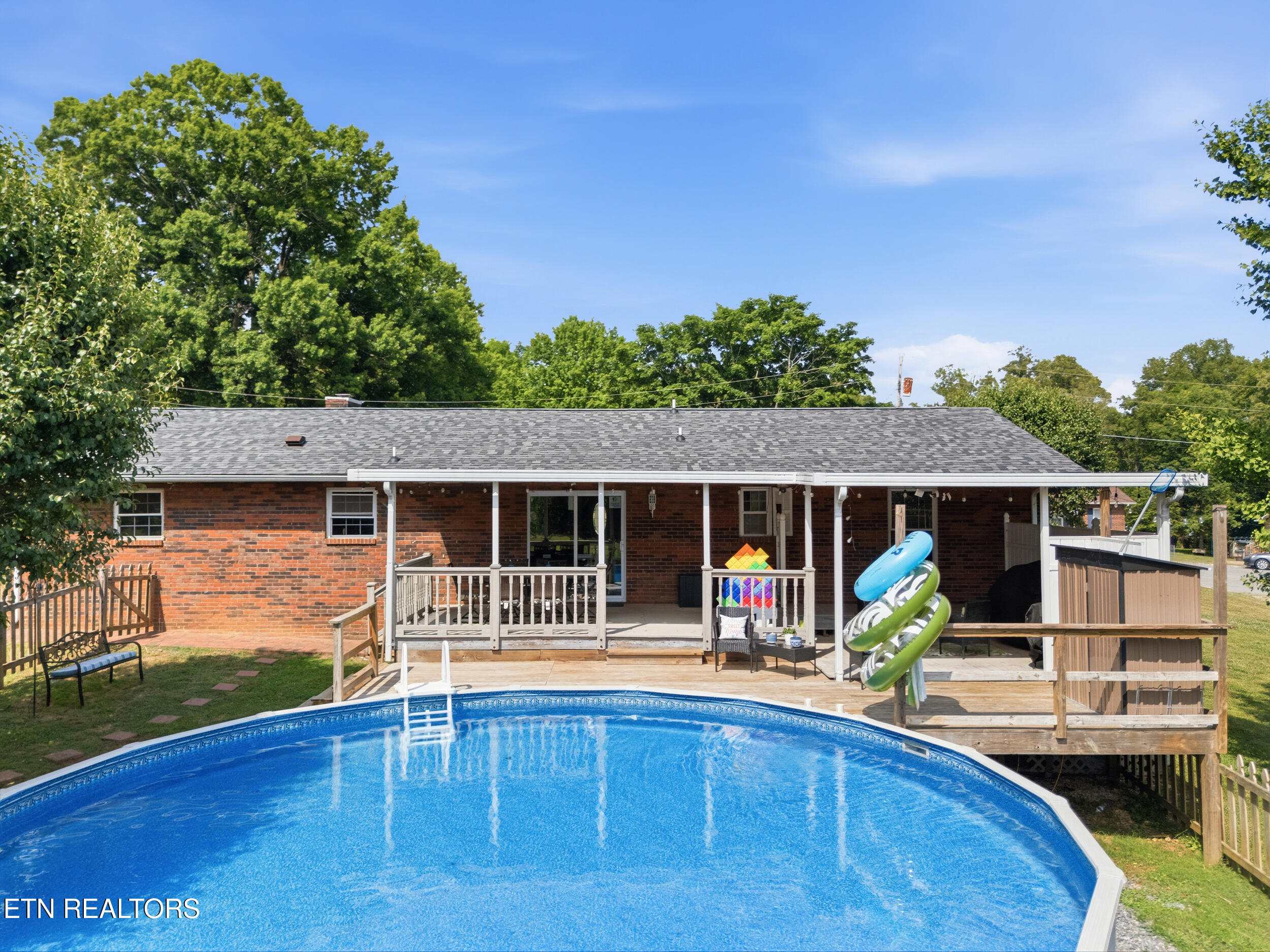 300 Lindner Lane Lenoir City TN 37772