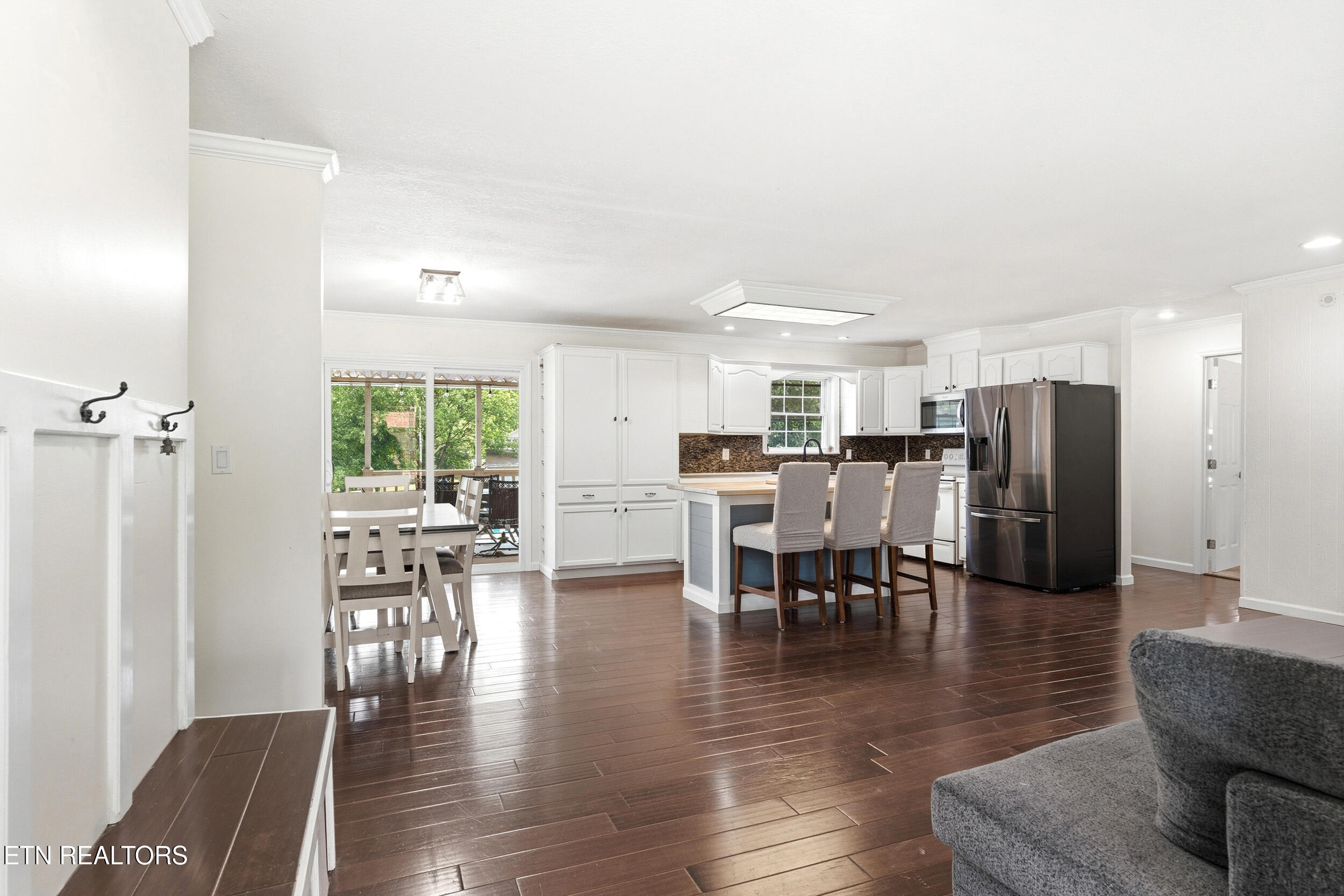 300 Lindner Lane Lenoir City TN 37772