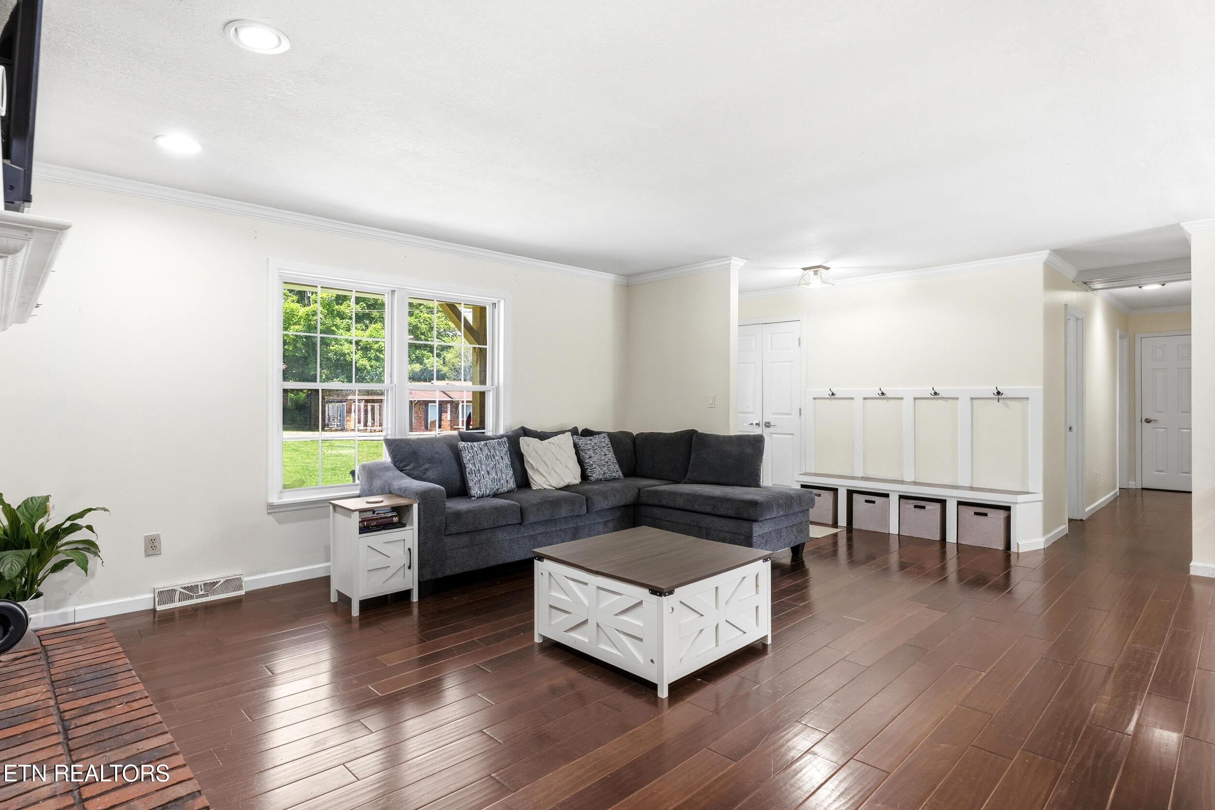 300 Lindner Lane Lenoir City TN 37772
