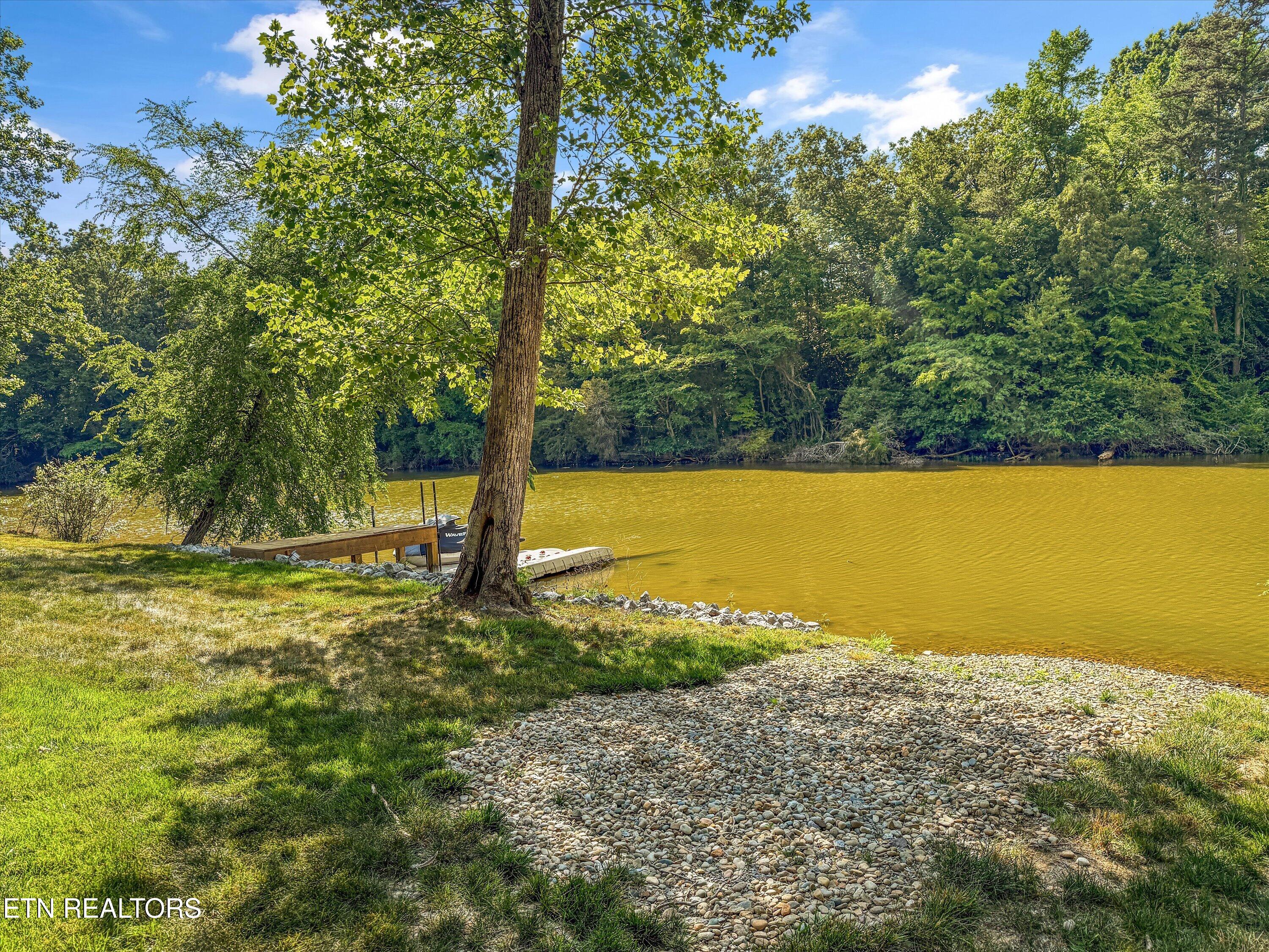 2533 Woodland Reserve Lane Knoxville TN 37919