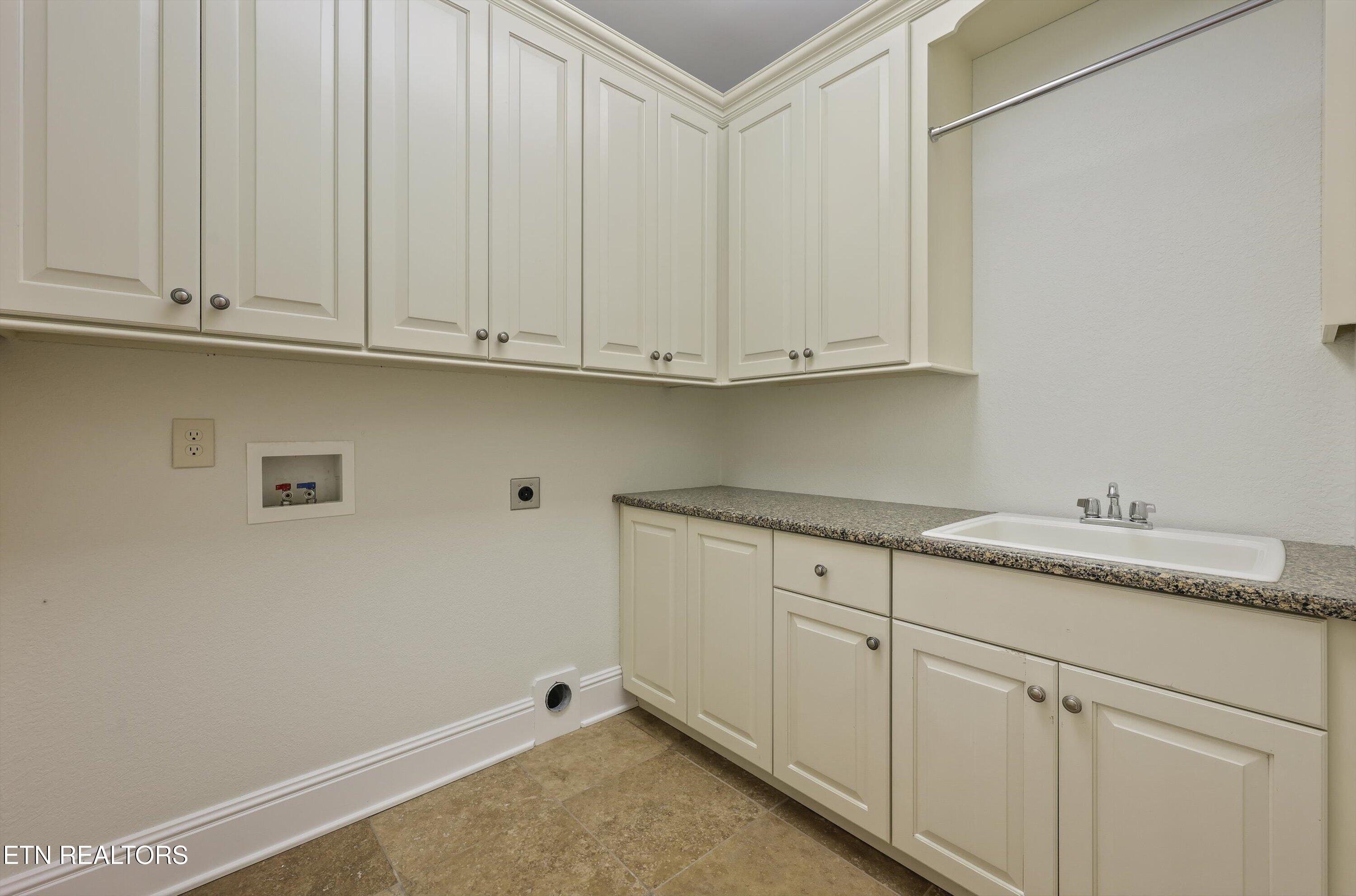 2533 Woodland Reserve Lane Knoxville TN 37919