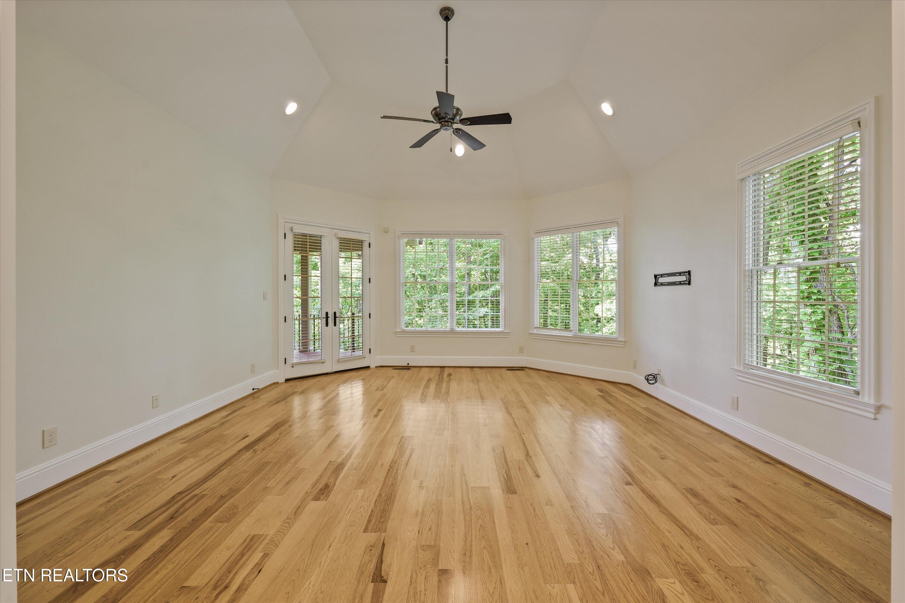 2533 Woodland Reserve Lane Knoxville TN 37919